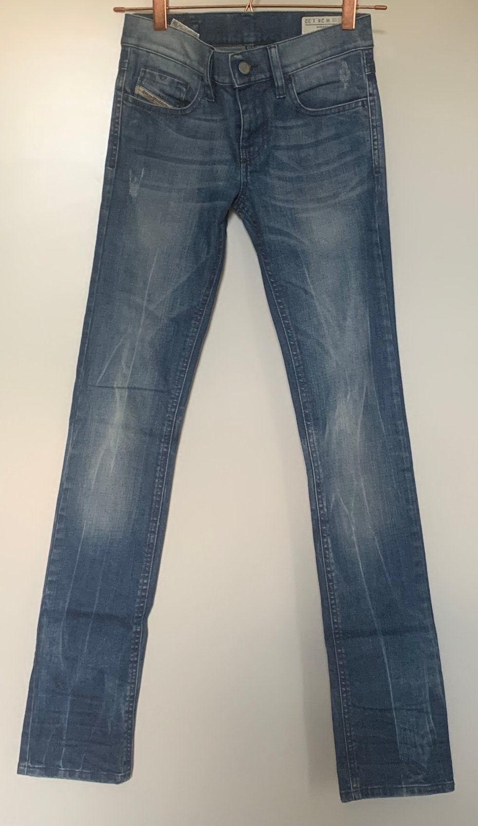 Diesel Livy Slim Jeans – W24 L32, Ophalen of Verzenden, Zo goed als nieuw, Blauw, Overige jeansmaten