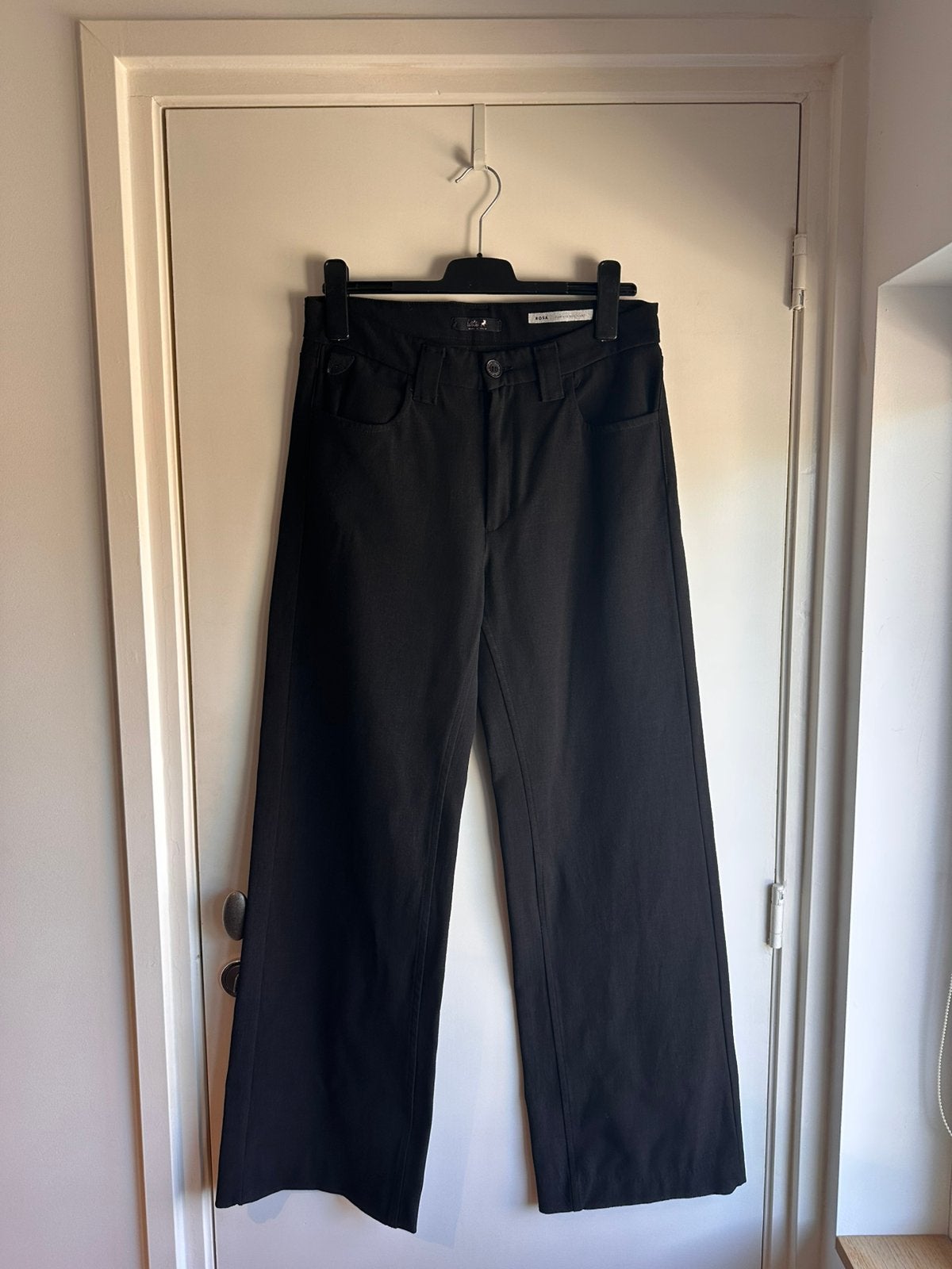 Lois Rosa clean roble winter – W29 L34 – Zwart (ZGAN), Kleding | Dames, Zwart, Ophalen of Verzenden, Zo goed als nieuw, Maat 36 (S)