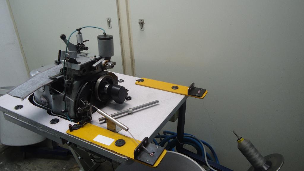 Industrie Titan Festoneer Machine DK 2500A, Overige merken, Gebruikt, Ophalen of Verzenden, Naaimachine