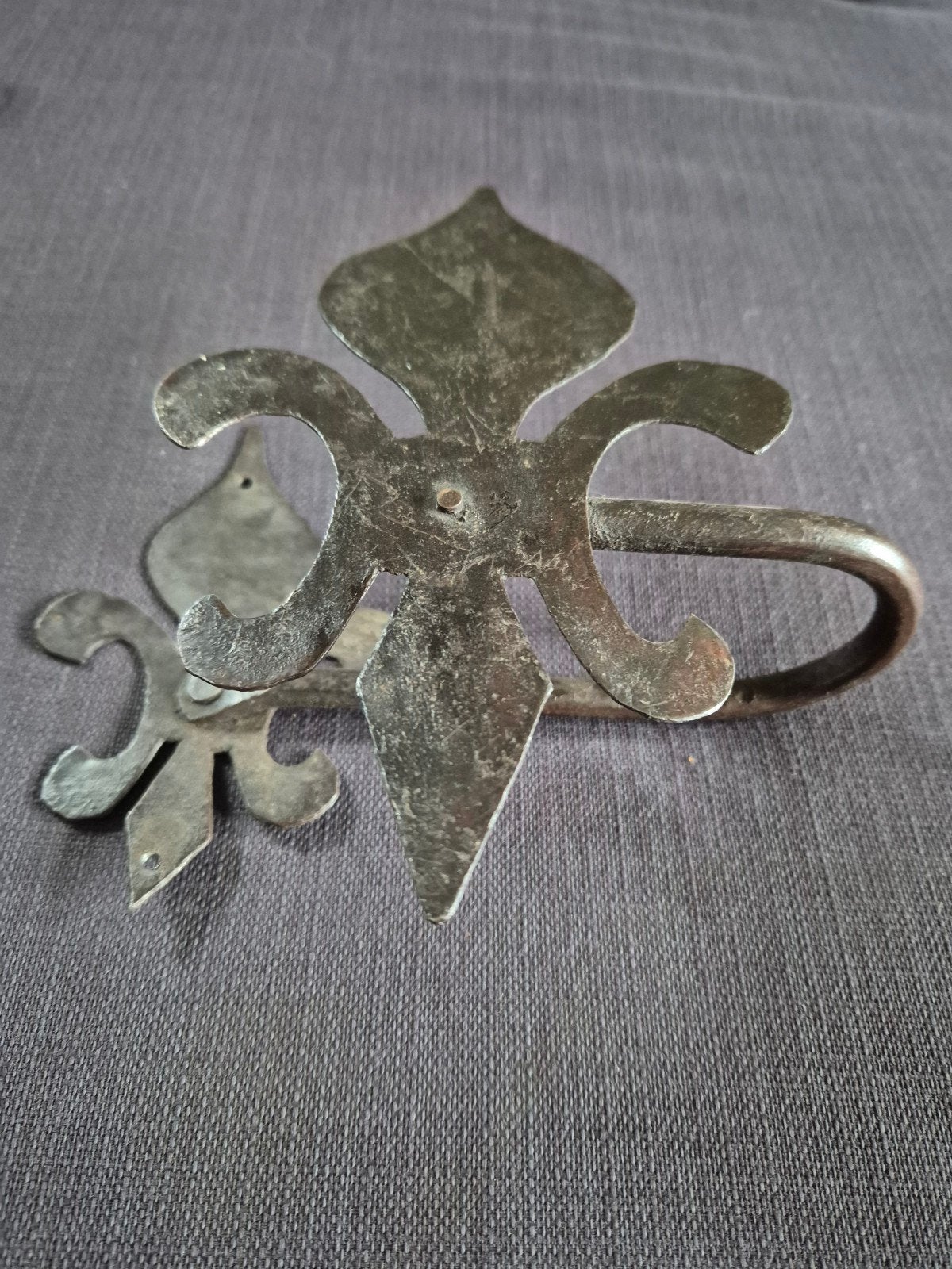 Smeedijzeren gordijnhouders - Fleur de Lis, Ophalen of Verzenden