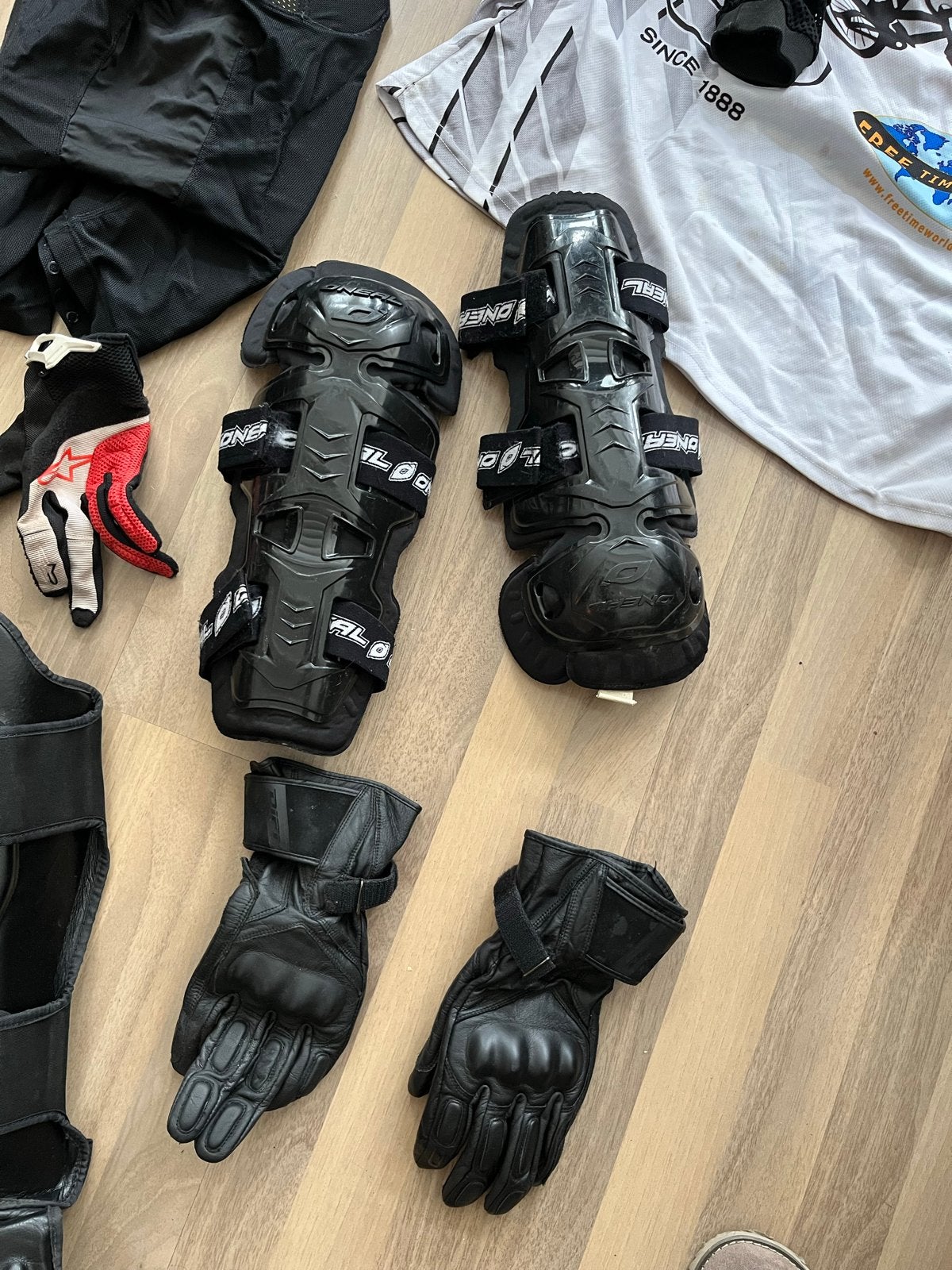 BMX/Crosskleding en bescherming (helm, handschoenen, etc.), Ophalen of Verzenden, Gebruikt, Overige maten, Jongen