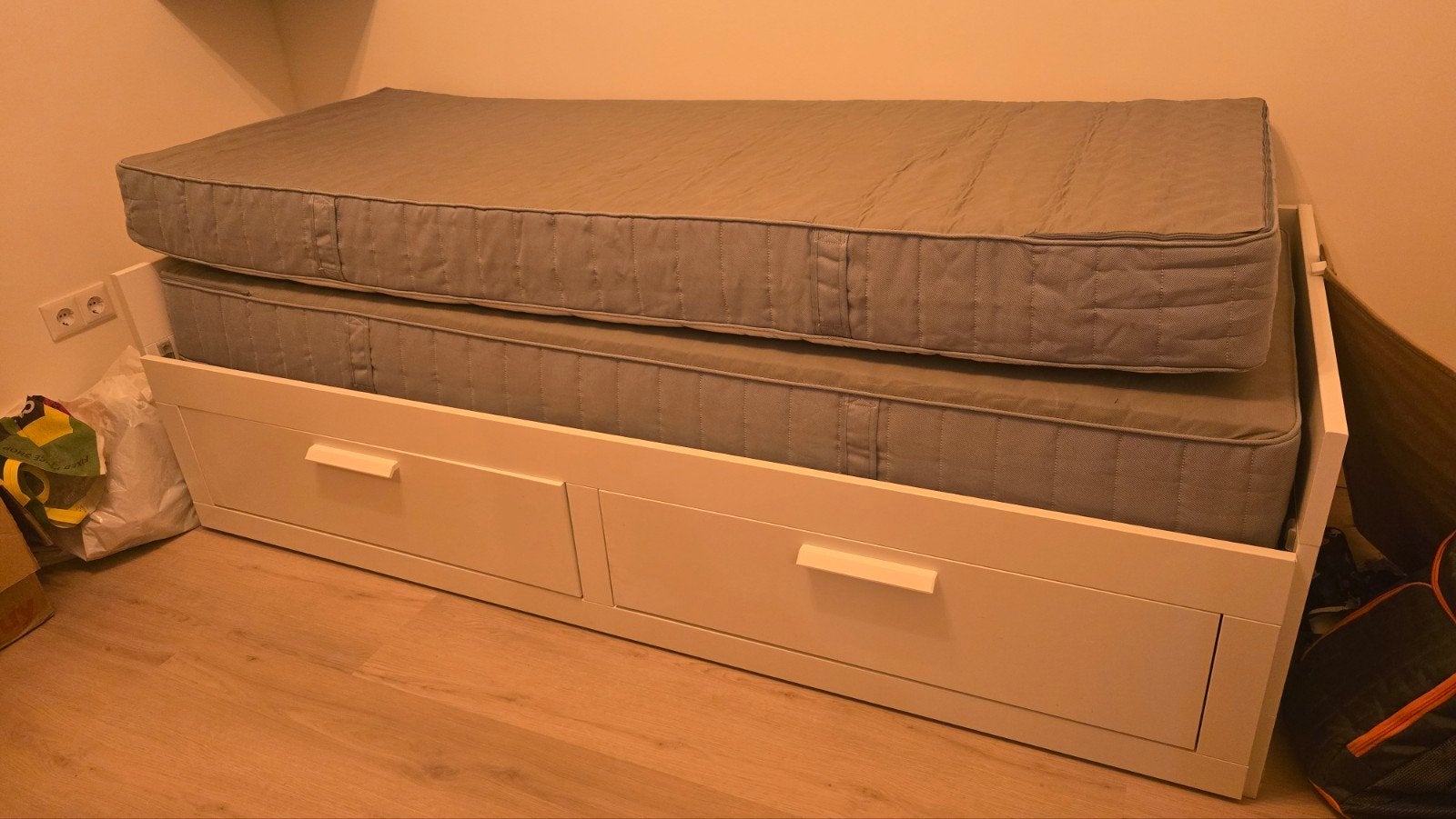 Uitschuifbaar bed met lades en matrassen, Wit, Tweepersoons, Ophalen of Verzenden, 80 cm