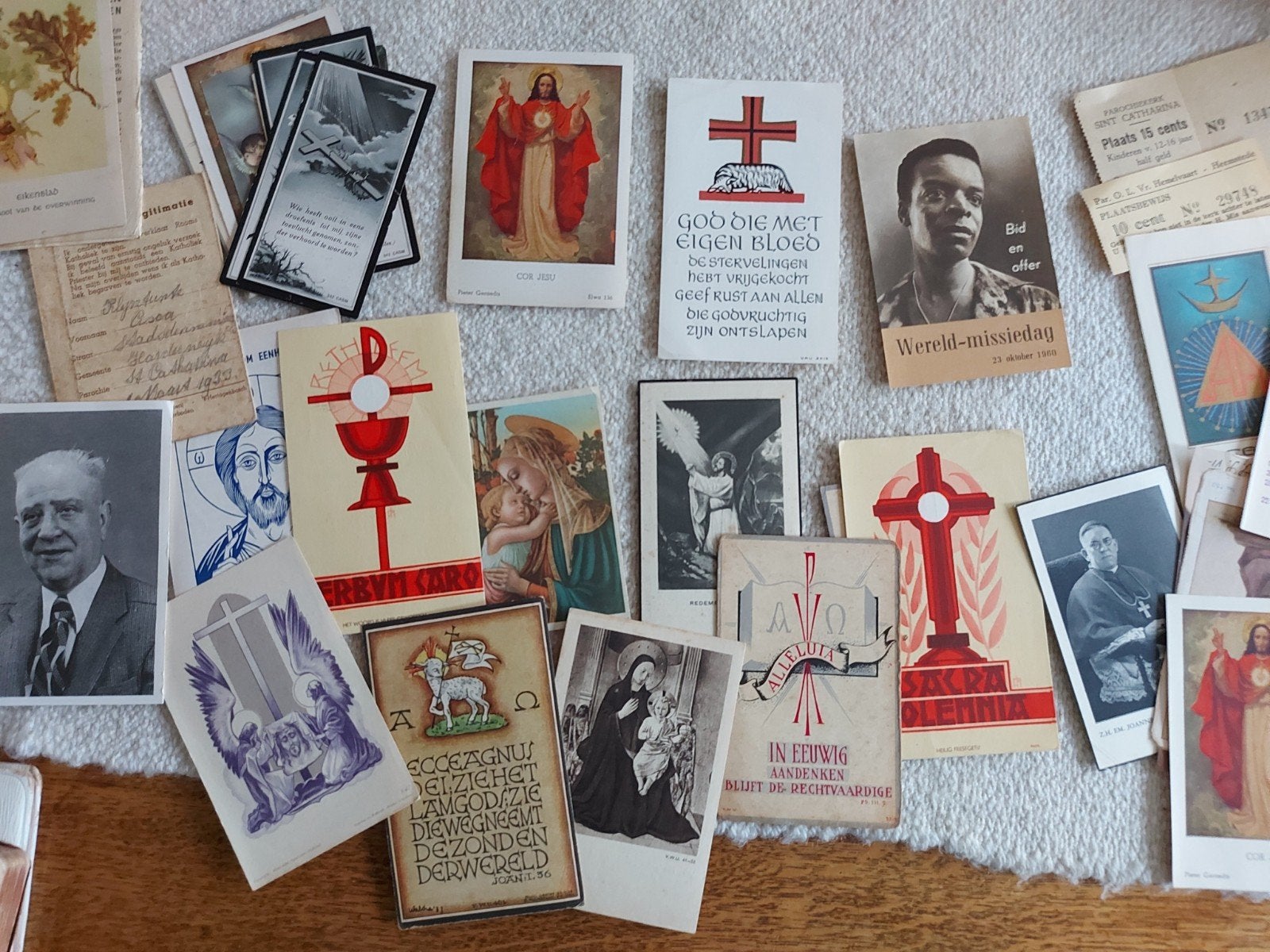 Religieuze prentjes. 3 Boekjes., Ophalen of Verzenden, Bidprentje