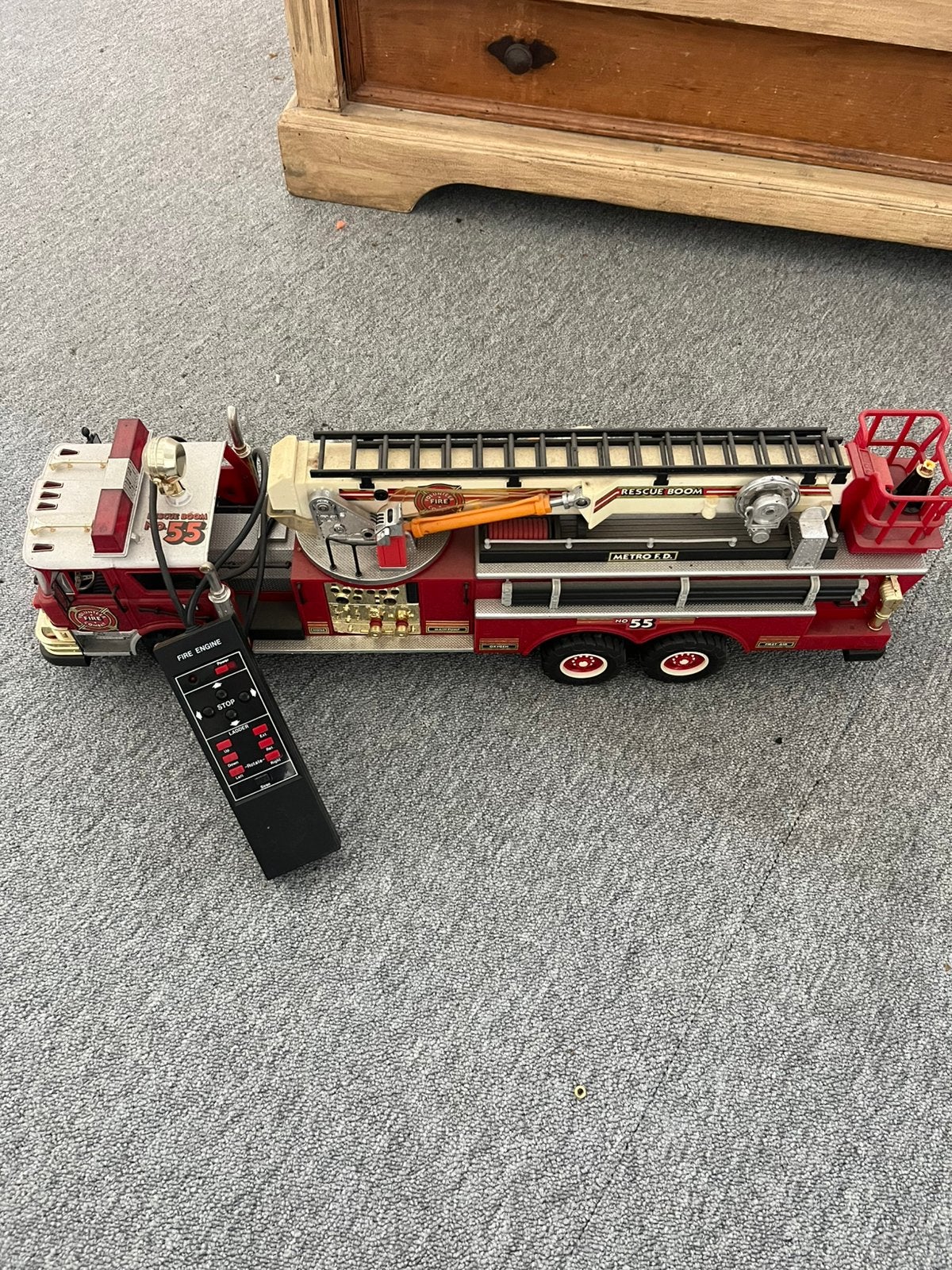 New Bright "Rescue Boom No.55" afstandbestuurbare wagen, Verzamelen, Ophalen, Zo goed als nieuw
