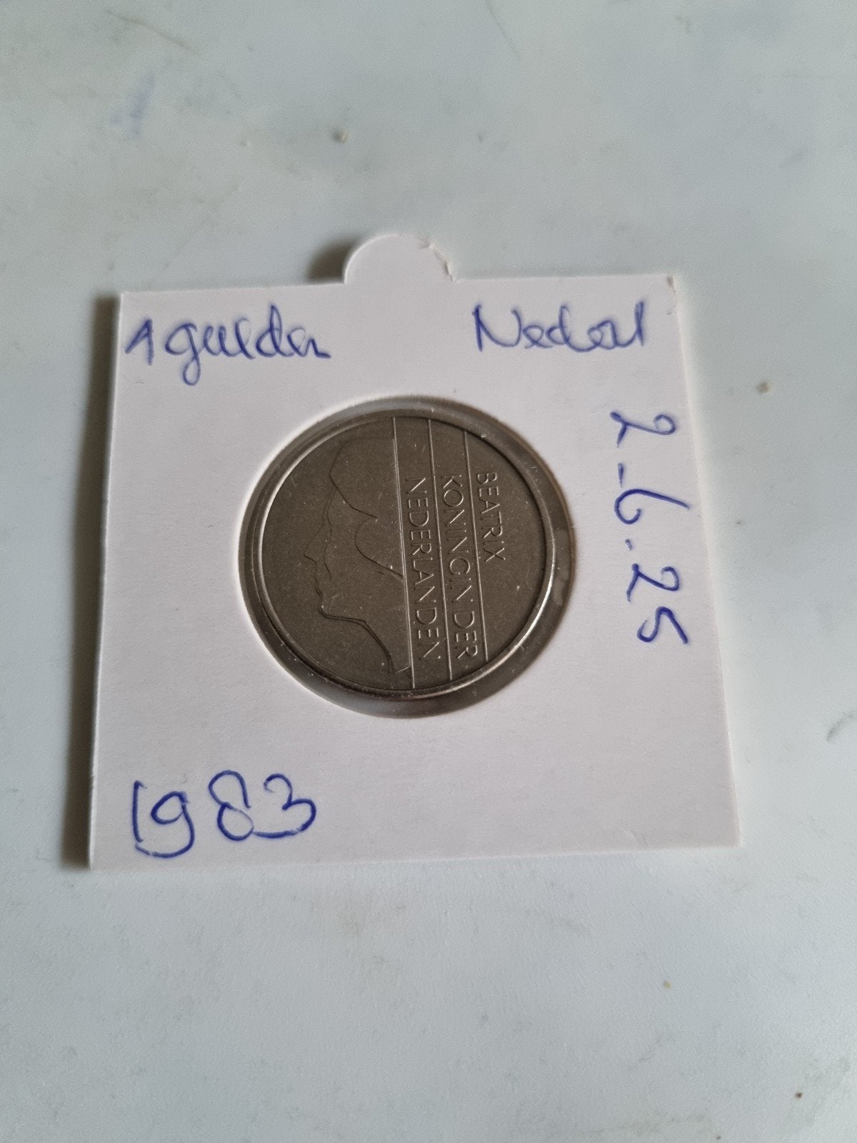 Nederland: een zeer mooie nikkelen 1 gulden munt uit 1983., Ophalen of Verzenden, Koningin Beatrix, 1 gulden, Losse munt