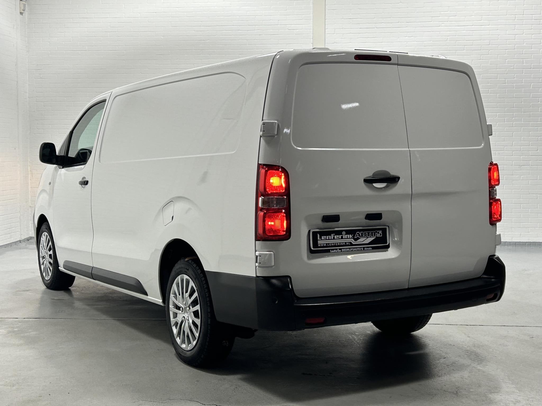 Opel Vivaro 2.0 CDTI 122 pk L3H1 Automaat Airco, Cruise Dode, Auto's, Bestelauto's, Gebruikt, 4 cilinders, Leder en Stof, Bedrijf
