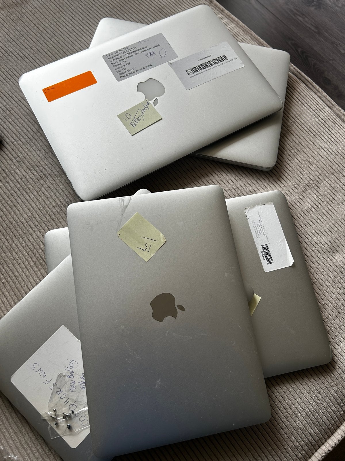Partij defecte Apple MacBooks 2015 (Air en Pro), Minder dan 4 GB, Minder dan 2 Ghz, 12 inch, Ophalen of Verzenden