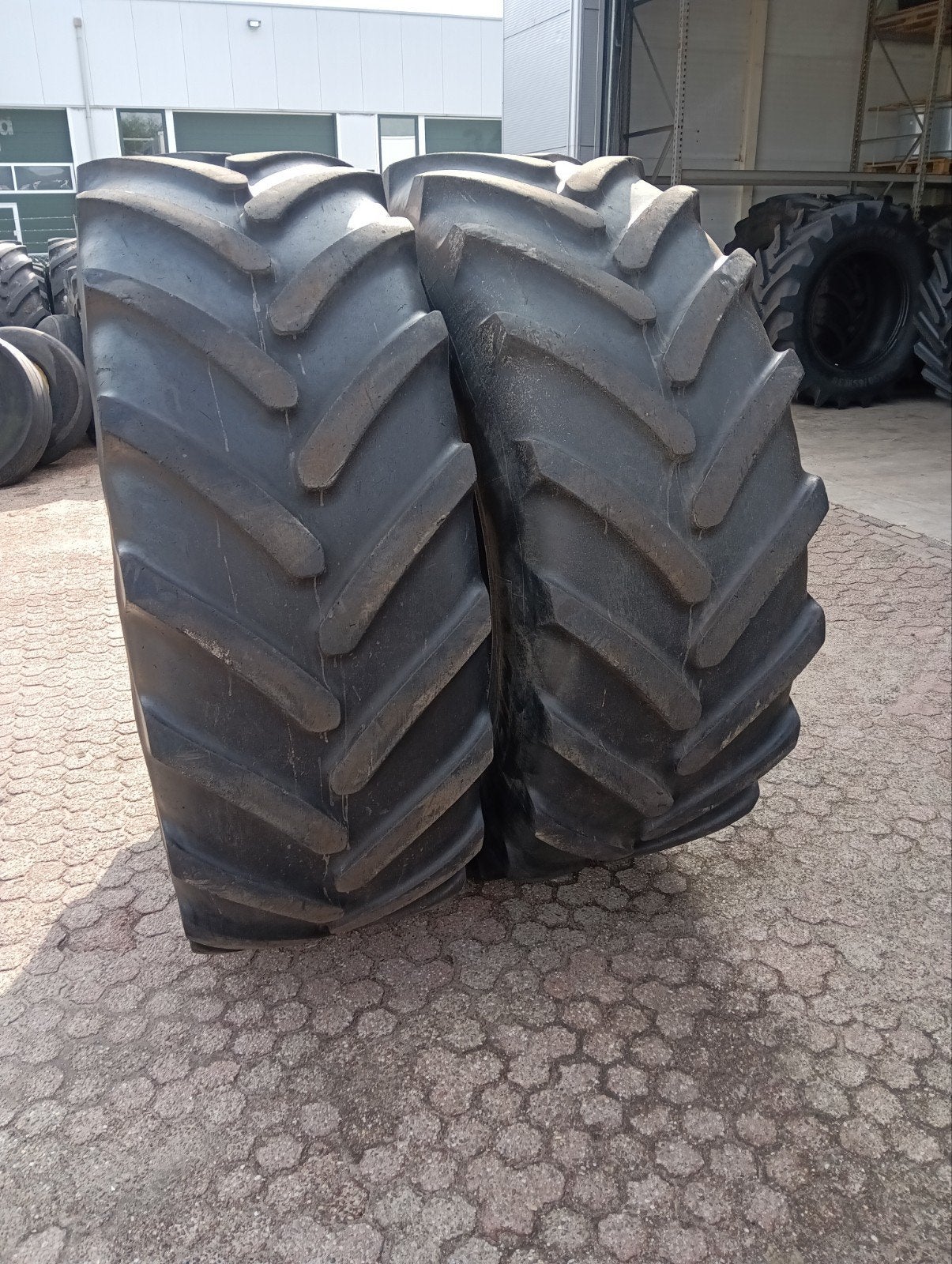 650/65R42 Michelin Multibib, Zakelijke goederen, Ophalen