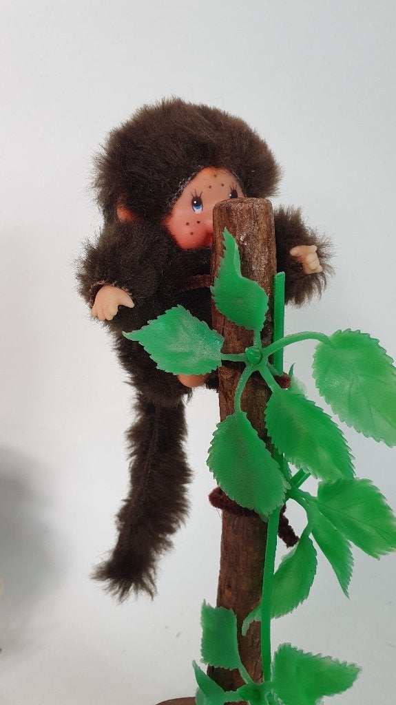Vintage Mini Monchhichi poppetjes, boom en schommel. 8B11, Tweedehands verkoop, Tweedehands verkoop, Gebruikt, Ophalen of Verzenden