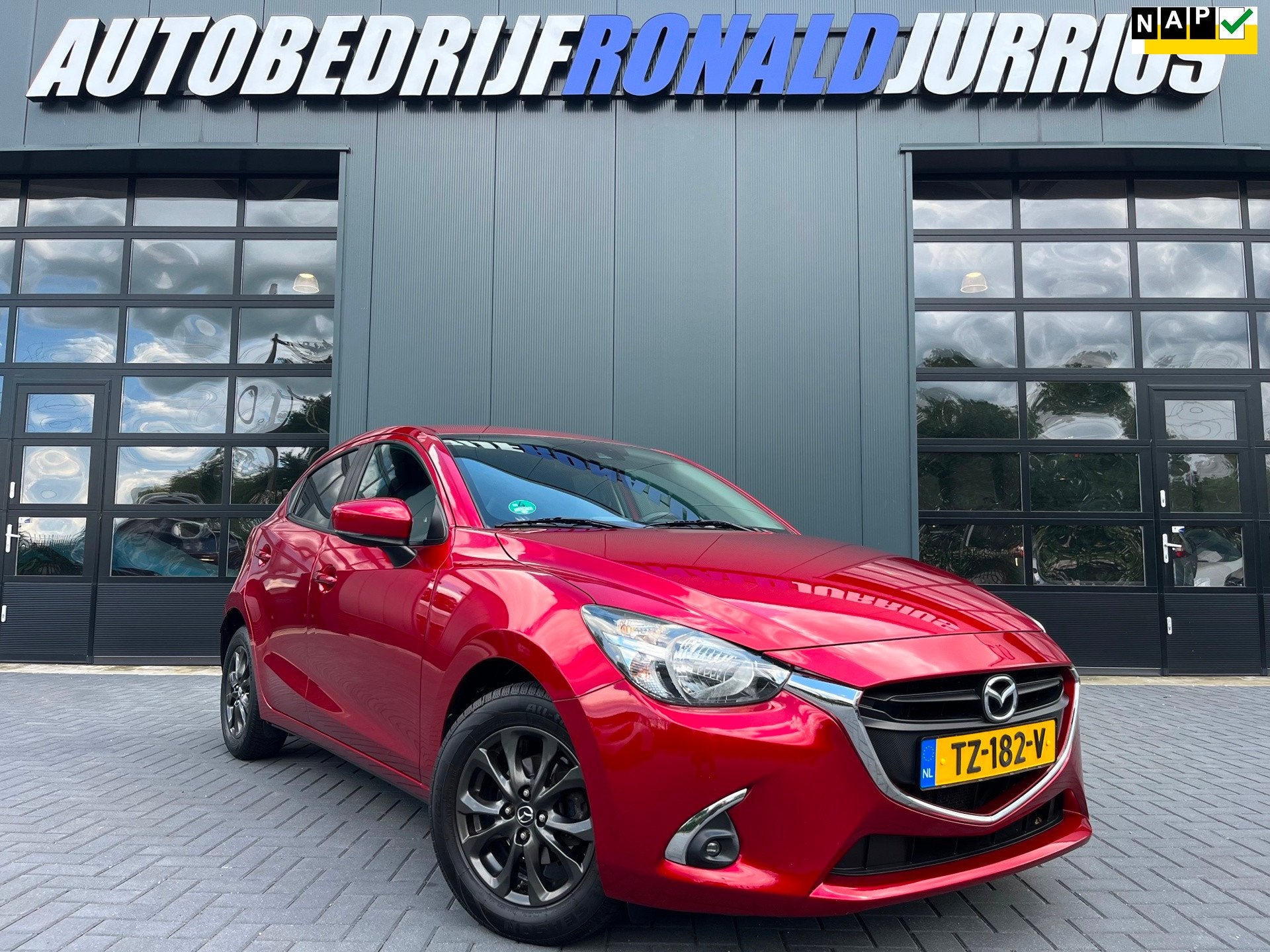 Mazda 2 1.5 Skyactiv-G Sport Selected NLAuto/Navigatie/Cruis, Auto's, Mazda, Voorwielaandrijving, Stof, Origineel Nederlands, Bedrijf