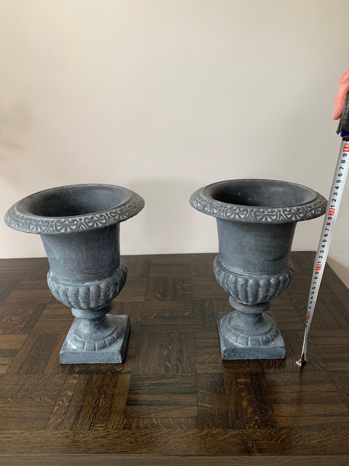 2 Franse chateau gietijzer vazen 30cm, Ophalen, Zo goed als nieuw
