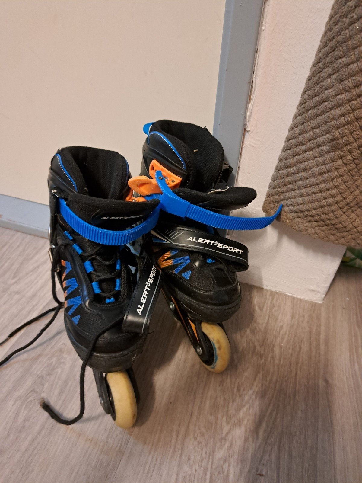 Verstelbare Alert-Sport Skelers Maat 35-38, Overige merken, Kinderen, Ophalen of Verzenden, Inline skates 4 wielen