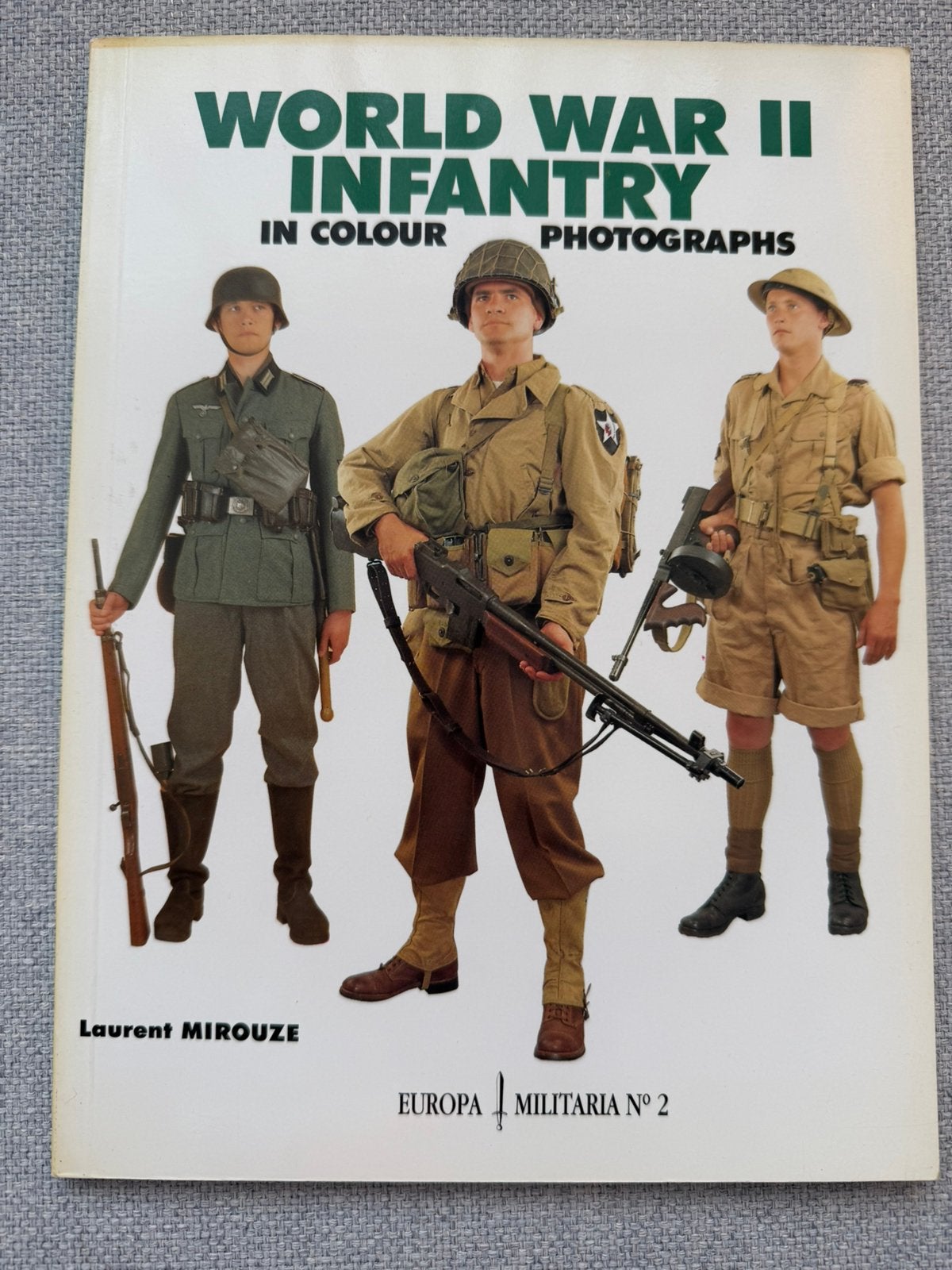 World War II Infantry in colour photographs, Tweede Wereldoorlog, Ophalen of Verzenden, Zo goed als nieuw, Landmacht