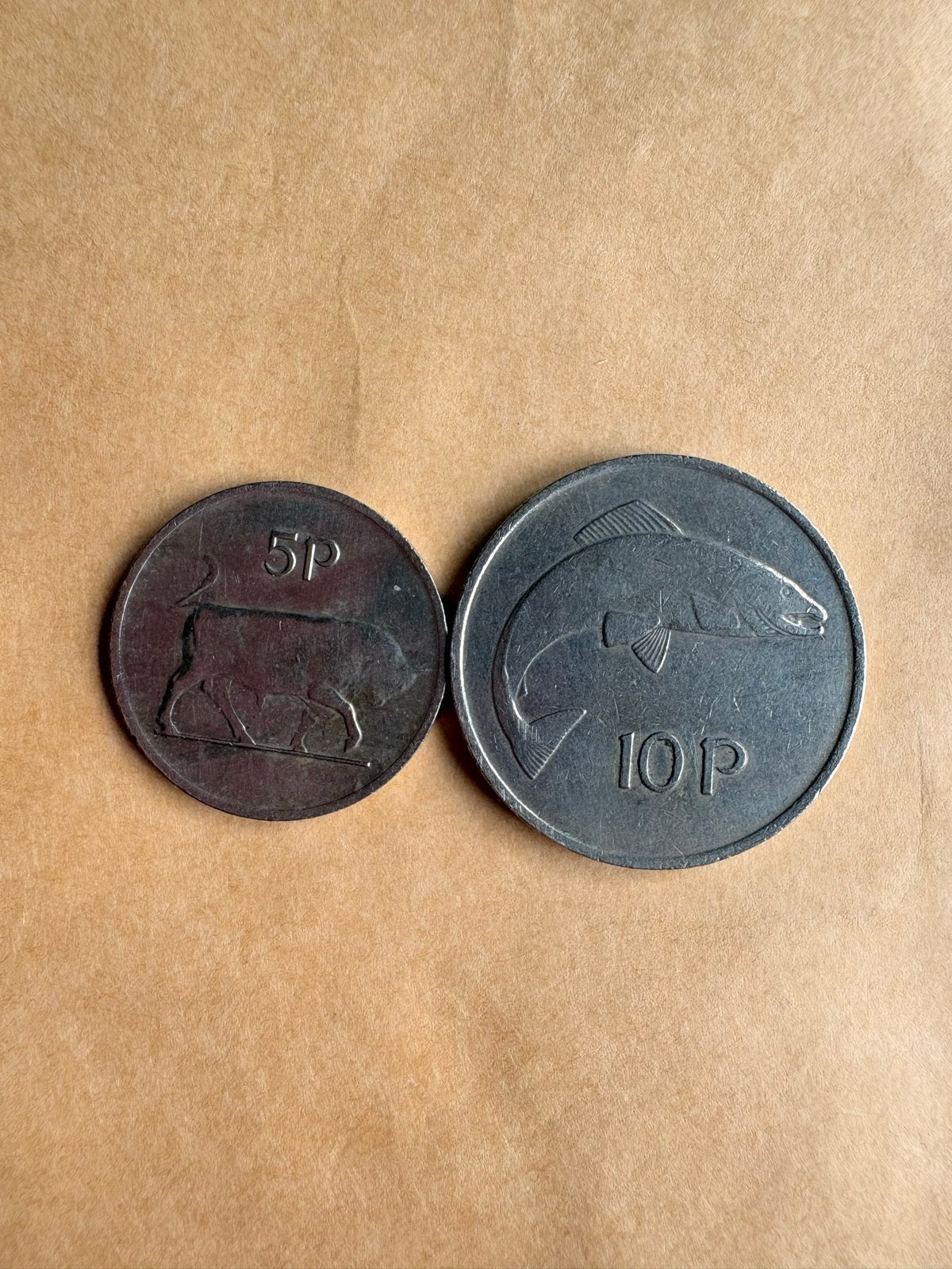 Ierland - ierse munten 5p en 10p uit 1980, Ophalen of Verzenden, Overige landen, Setje