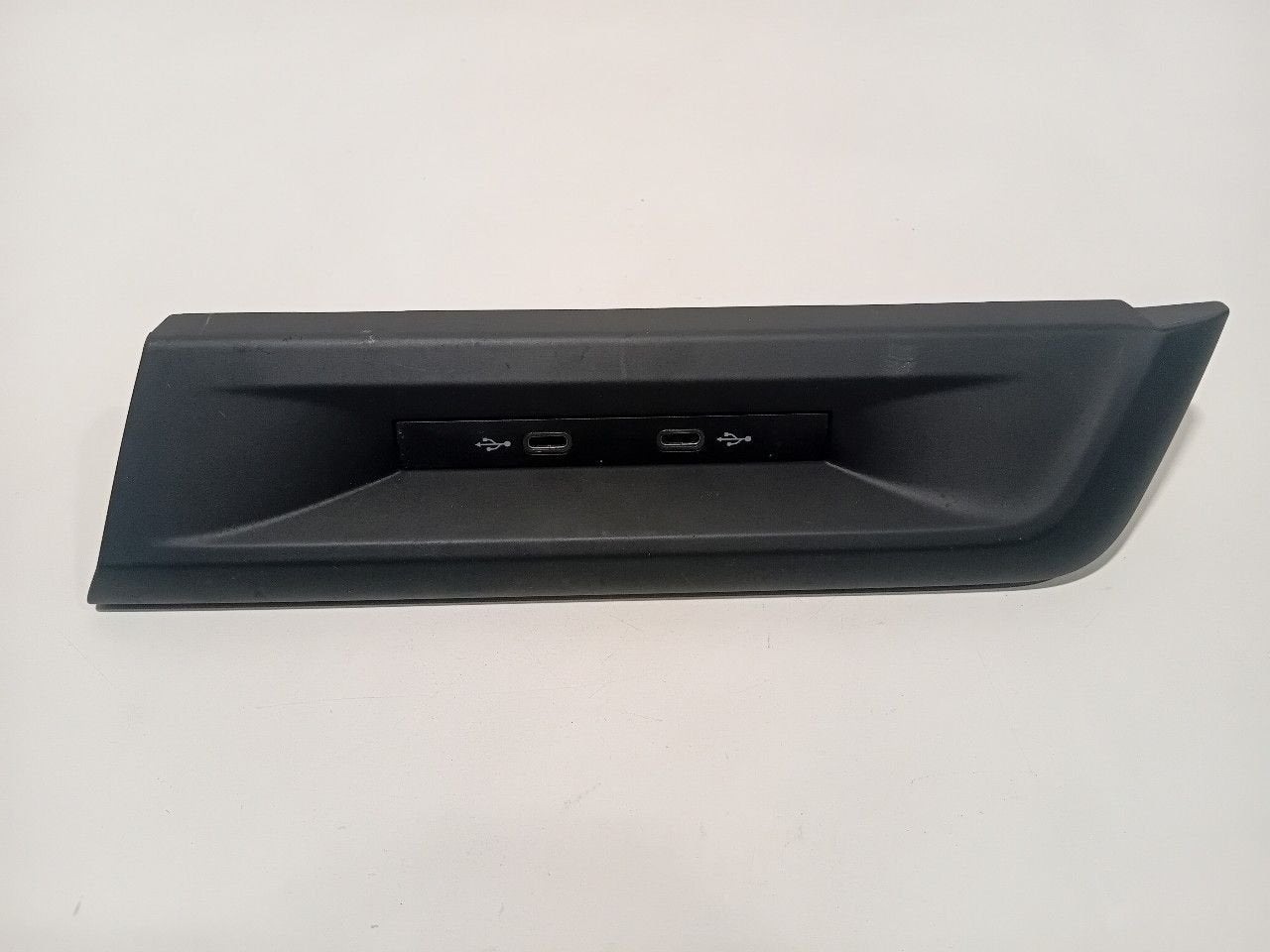Aux poort Volkswagen Golf, Onderdelen@venauto.nl, Van der Ven Autorecycling B.V., Gebruikt, Ettenseweg 76, 4706 PB Roosendaal, The Netherlands