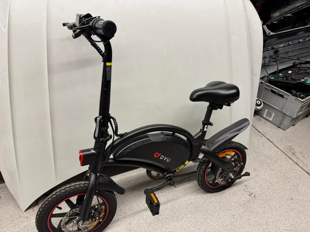 DYU D3F 250w 14”25km   Elektrische vouwfiets met lekke band, Ophalen, Minder dan 14 inch, Heren, Zo goed als nieuw