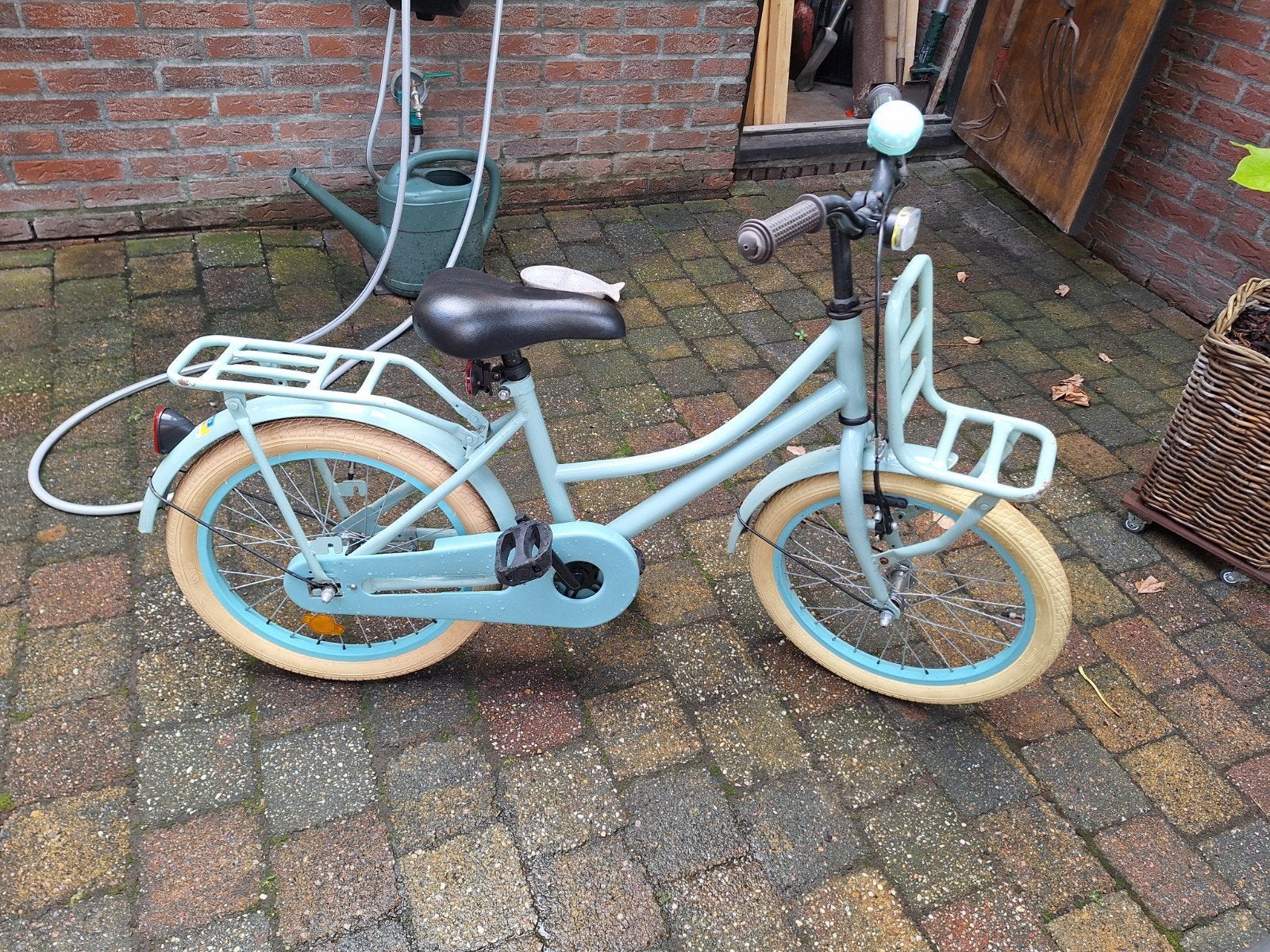 Kinderfiets lichtblauw met voordrager en terugtraprem, Ophalen, Gebruikt, Terugtraprem, 16 tot 20 inch