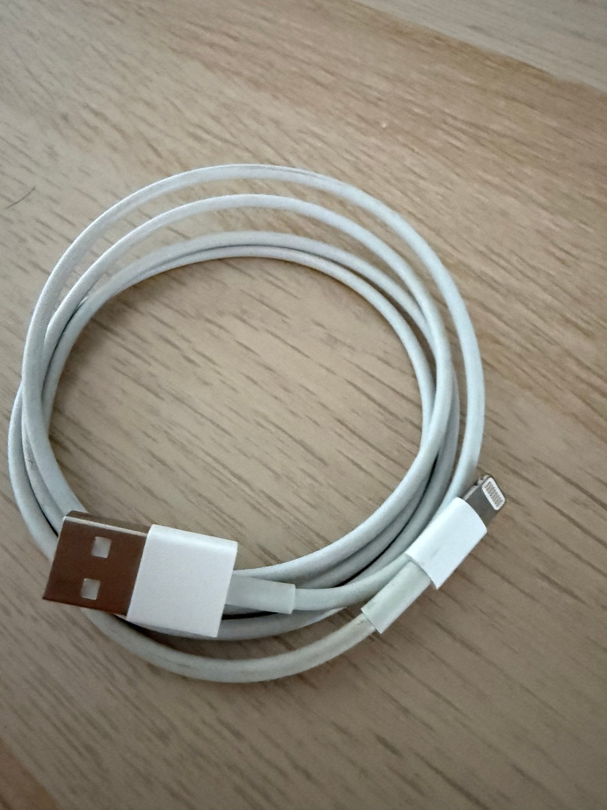 Originele Apple Lightning naar USB-A oplaadkabel, Gebruikt, Lightning, Oplaadkabel, Apple