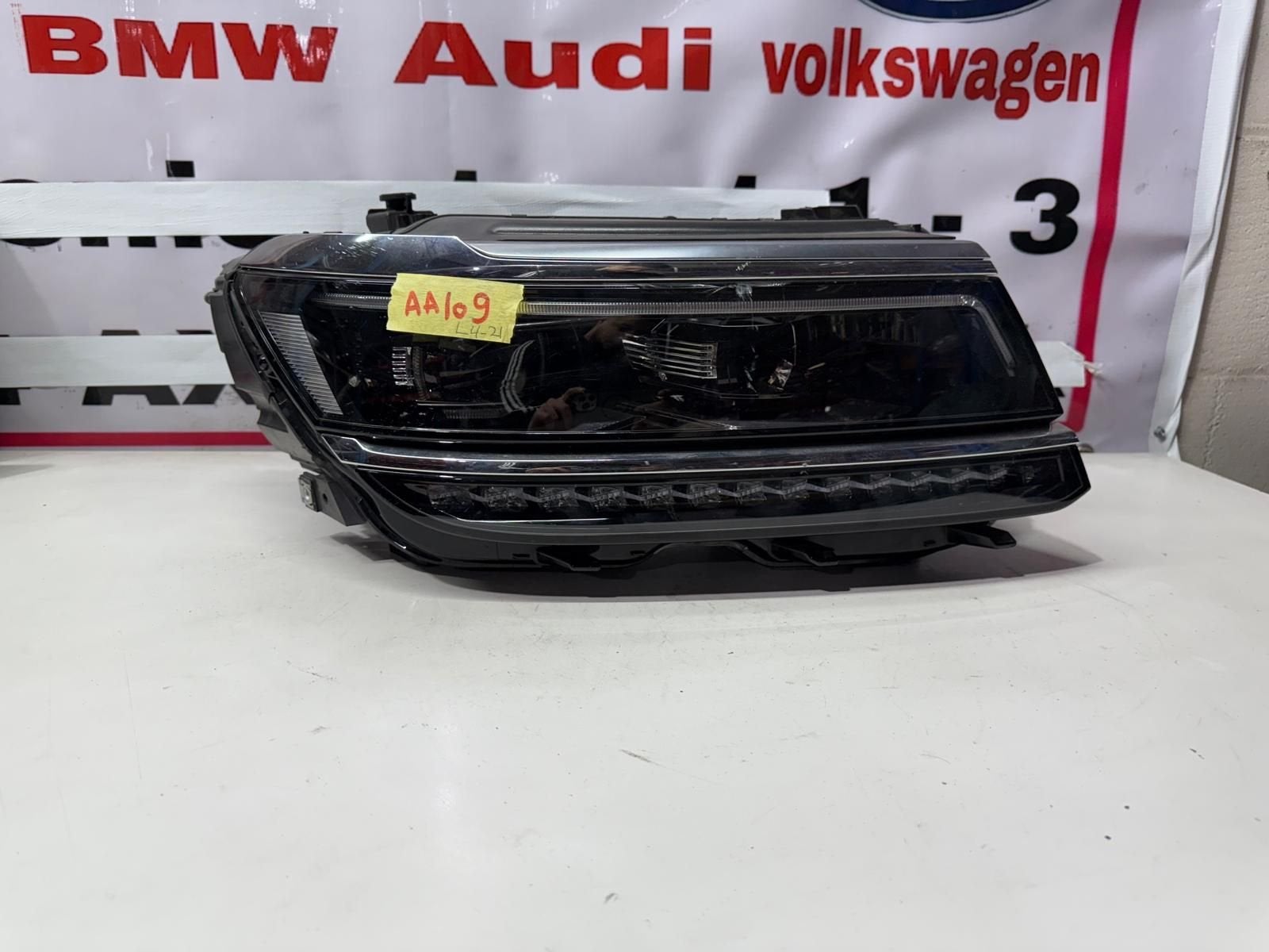 Volkswagen Tiguan Koplamp, Gebruikt, -, -, Ophalen of Verzenden