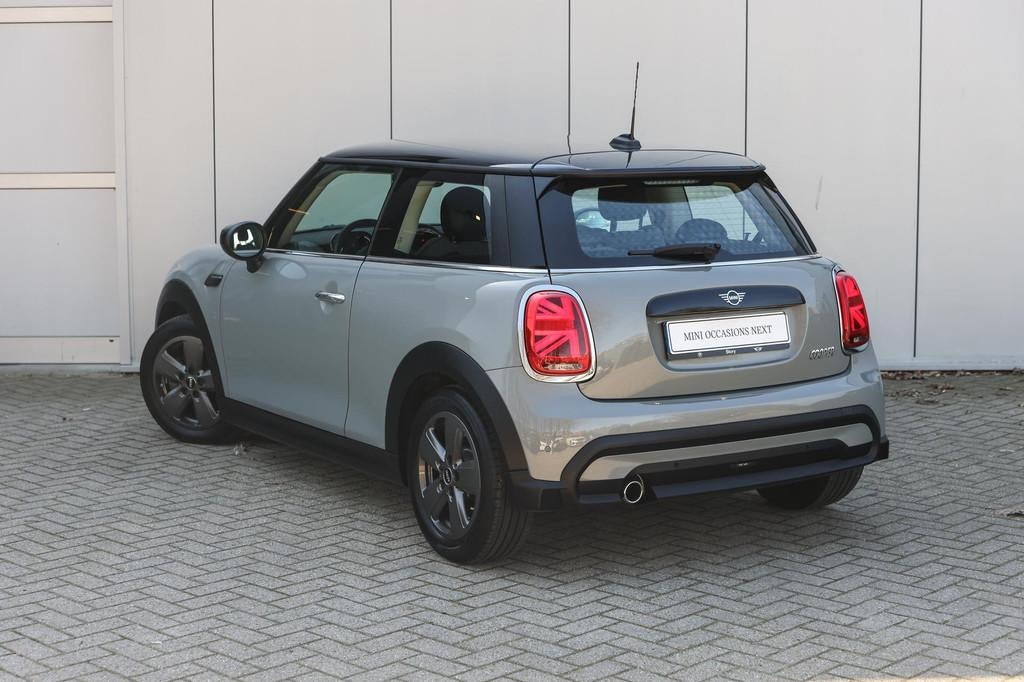 MINI Hatchback Cooper Classic Automaat / Sportstoelen / Crui, 136 pk, Gebruikt, Met garantie (alle), 4 stoelen