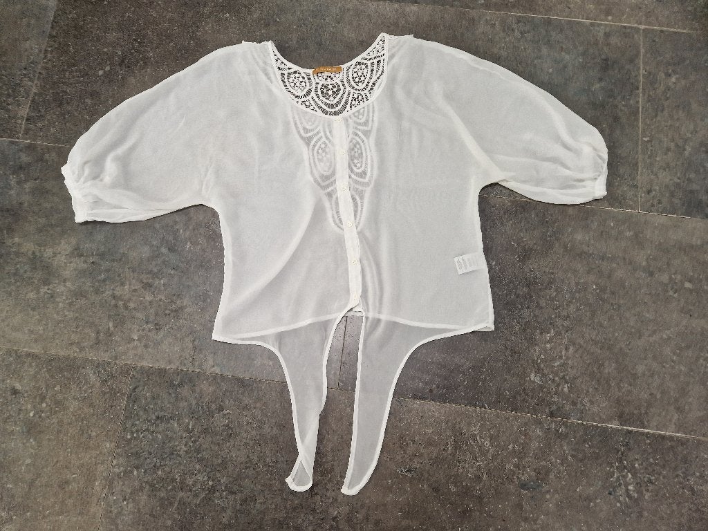 BELLA RAGAZZA mooie witte blouse, maat M, Maat 38/40 (M), Wit, Bella ragazza, Ophalen of Verzenden