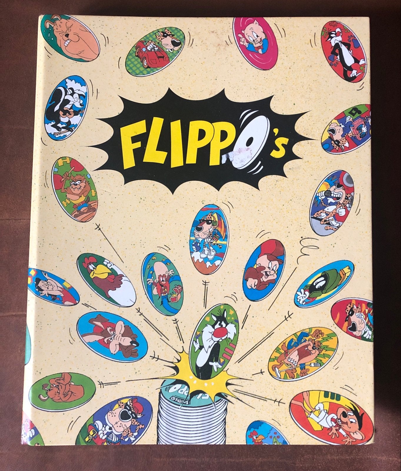 Grote Flippo verzameling met map - Looney Tunes & Chester, Ophalen of Verzenden, Chester Cheetos, Verzameling, Met verzamelmap(pen)