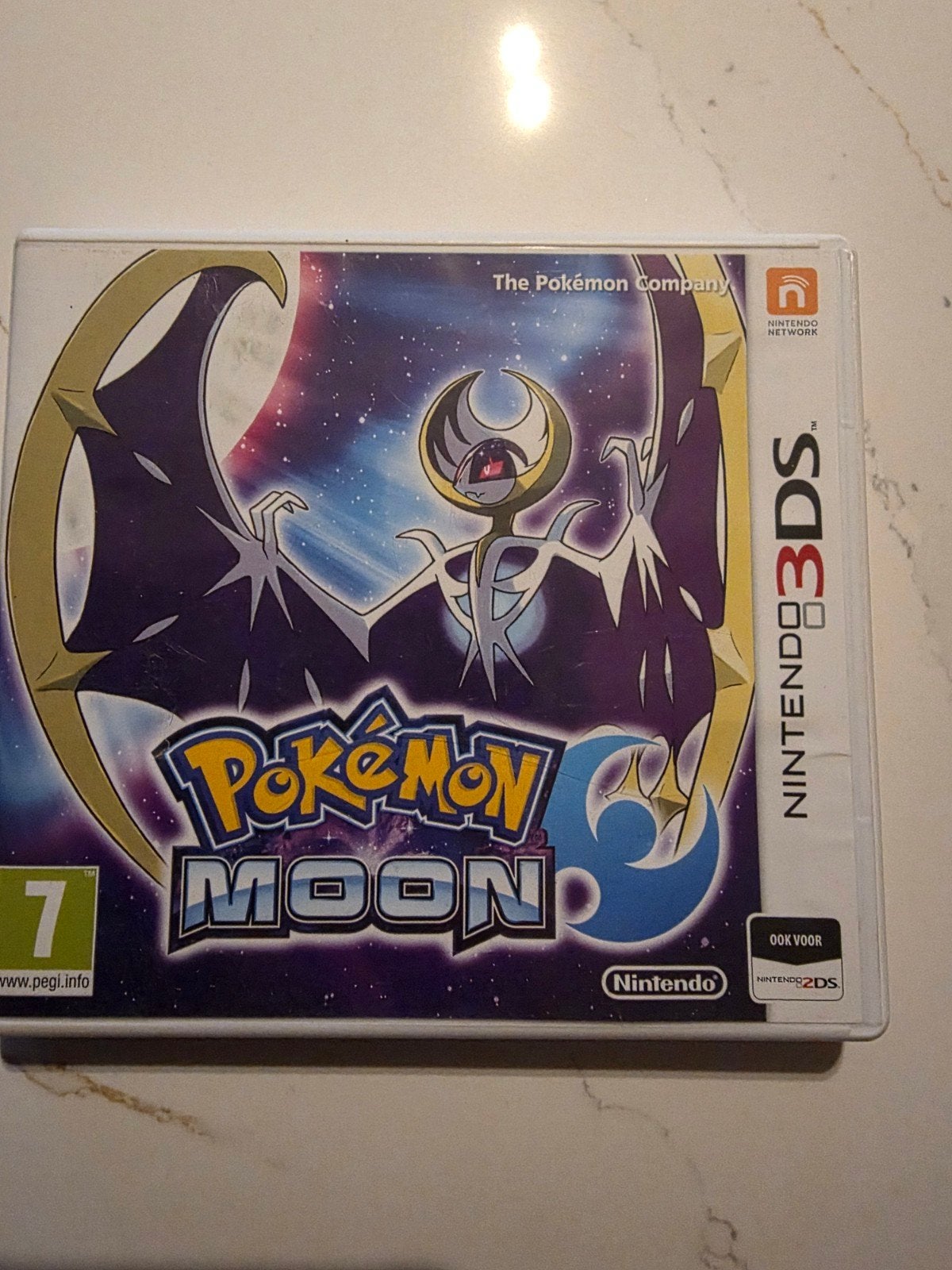 Pokémon Moon Nintendo 3DS - Zo goed als nieuw, Spelcomputers en Games, Games | Nintendo 2DS en 3DS, Online, 1 speler, Ophalen of Verzenden