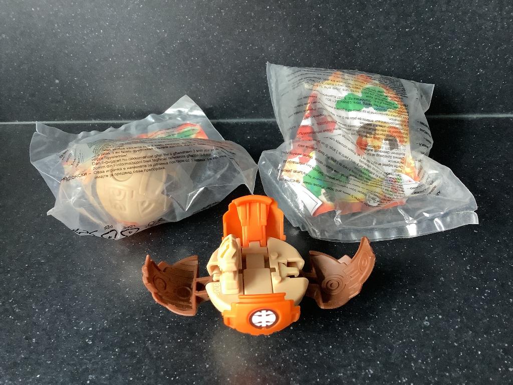 Bakugan mcdonalds 2012 2 beschikbaar 2 euro/stuk, Verzamelen, Ophalen of Verzenden, Nieuw