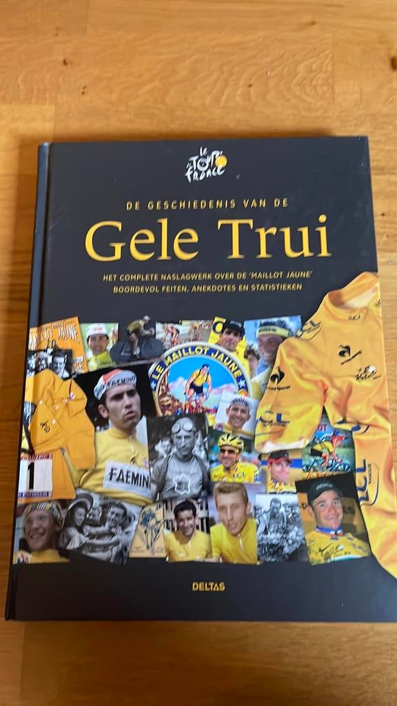 Philippe Bouvet - De geschiedenis van de Gele Trui, Boeken, Ophalen of Verzenden, Zo goed als nieuw, Non-fictie