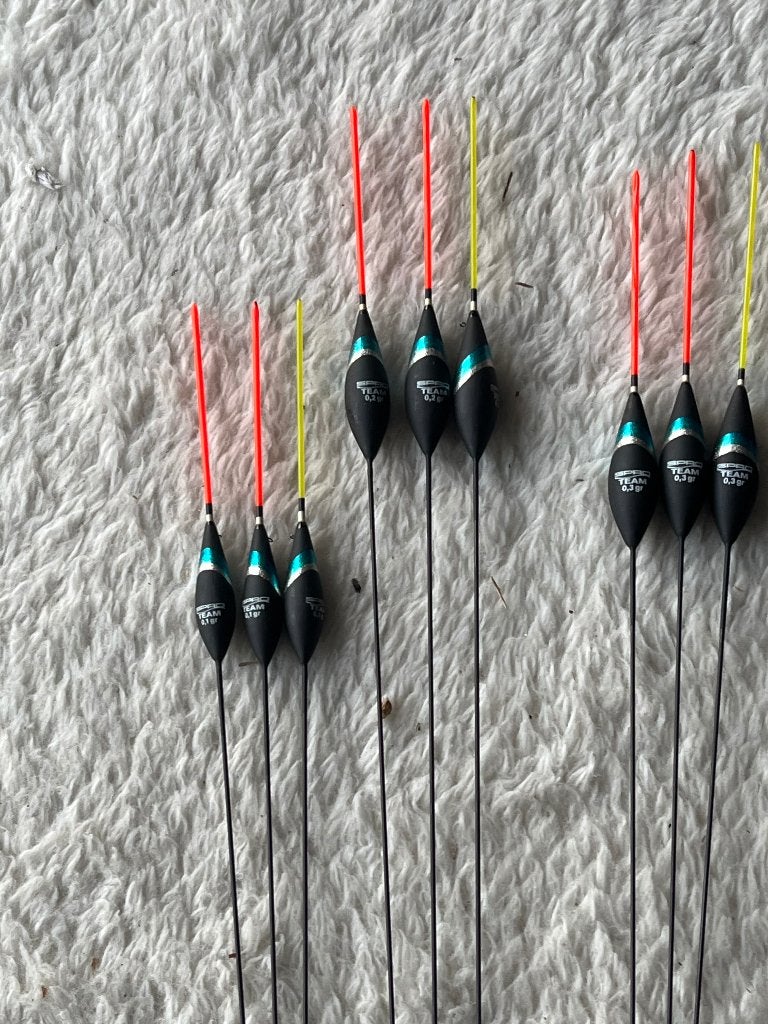 adv 511 / NIEUW serie 12 dobbers SPRO, Ophalen of Verzenden, Nieuw, Dobber of Lood