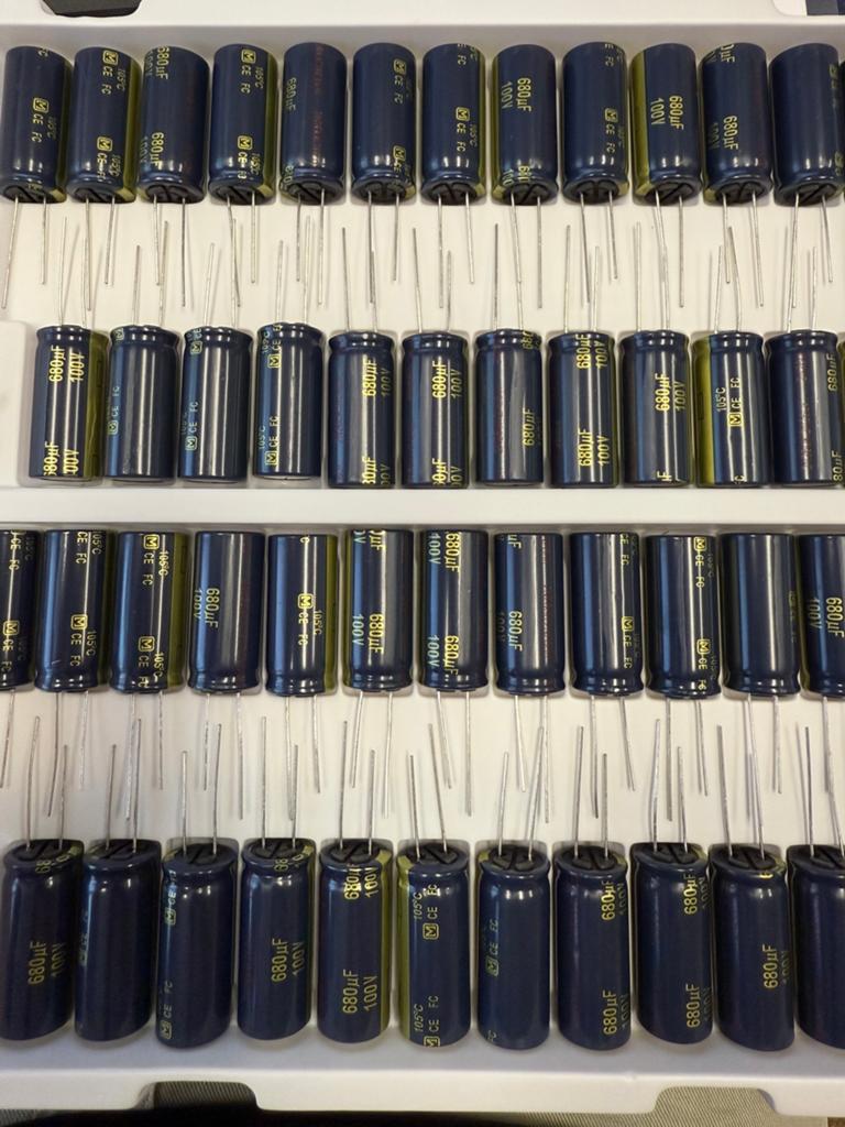 Elco 680uF 100V Radial Aluminum Electrolytic Capacitor, Pana, Pana drv, Verzenden, Rfq@panasonic.com