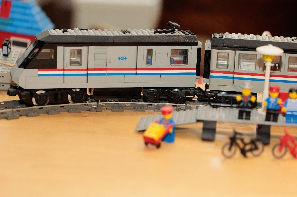 LEGO 4558 Train: 9V:Metroliner met snelheid regelaar., Gebruikt, Lego, Ophalen of Verzenden, Compleet