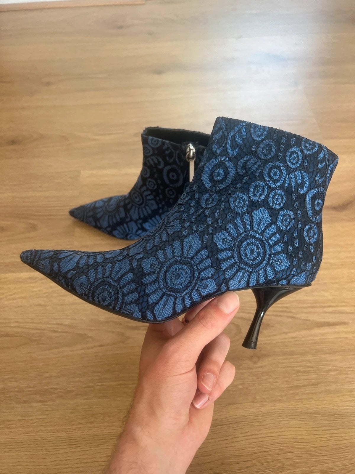 Zara Heels blue 37, Kleding | Dames, Zara, Ophalen of Verzenden, Zo goed als nieuw, Zwart