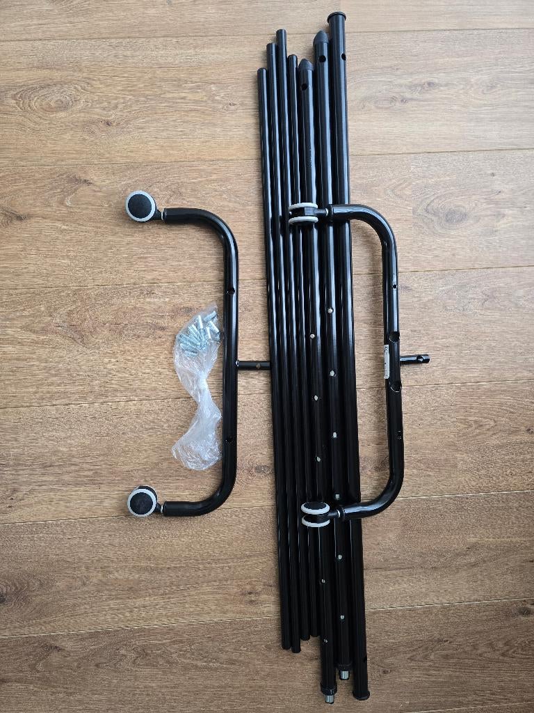 Kledingrek IKEA RIGGA, Ophalen, Met wielen, Gebruikt