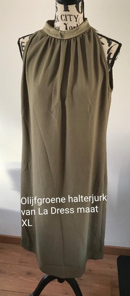 Olijfgroene halterjurk van LaDress maat XL, Kleding | Dames, Jurken, Maat 46/48 (XL) of groter, Ophalen of Verzenden, Zo goed als nieuw