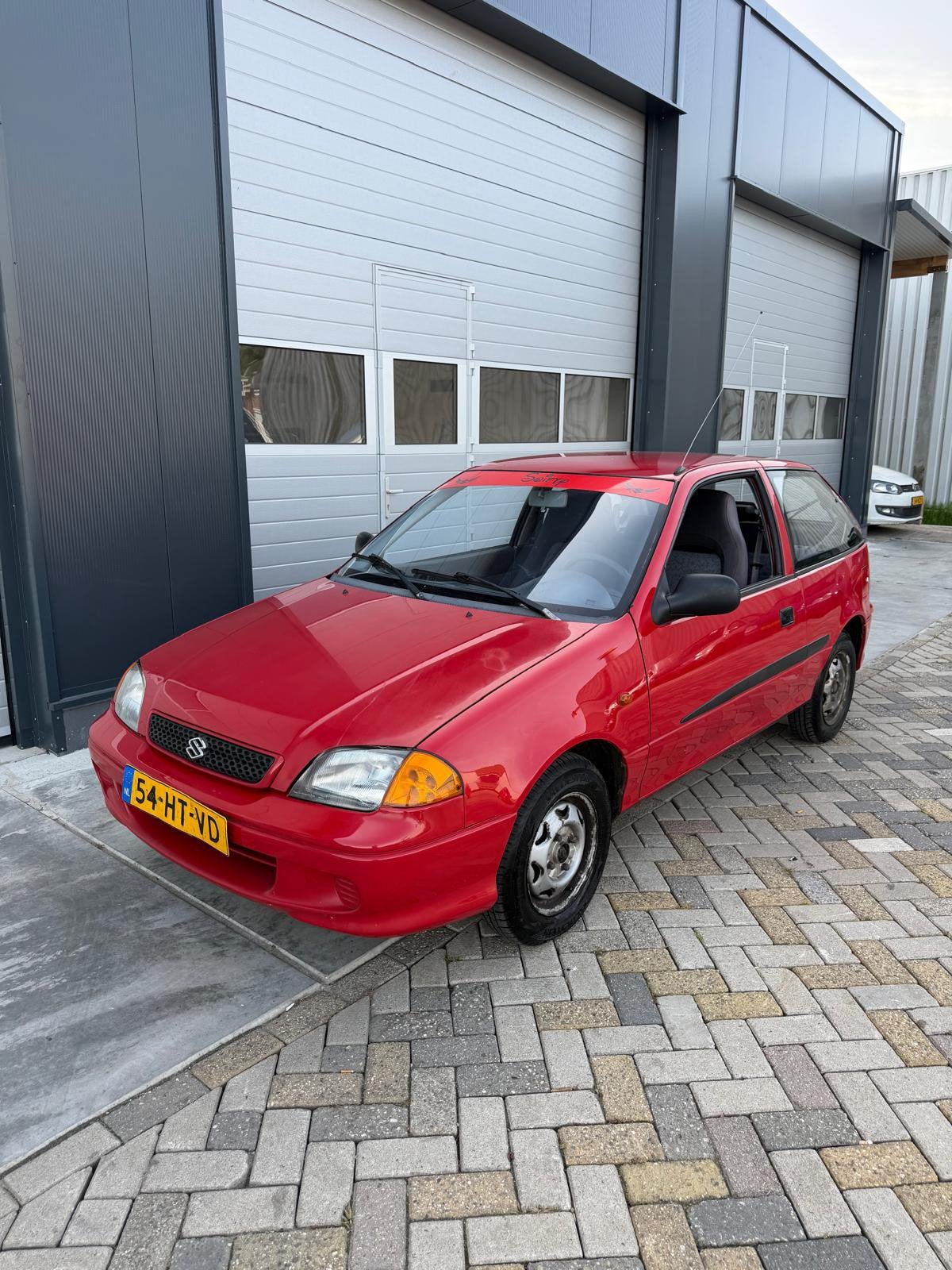 Suzuki Swift 1.3 automaat lange apk, Auto's, Suzuki, 785 kg, 4 cilinders, Swift, Bedrijf