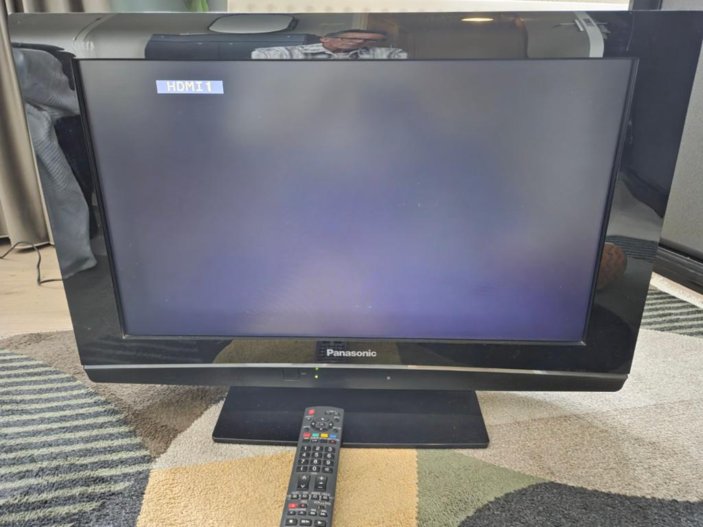 Panasonic TX-26LX80F LCD TV met afstandsbediening, Ophalen, Gebruikt, Panasonic, 50 Hz