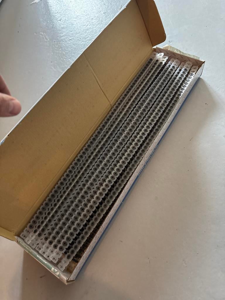1000 Gipsplaatschroeven op band 3.9x35, Ophalen of Verzenden, Nieuw, Minder dan 50 mm, Schroeven