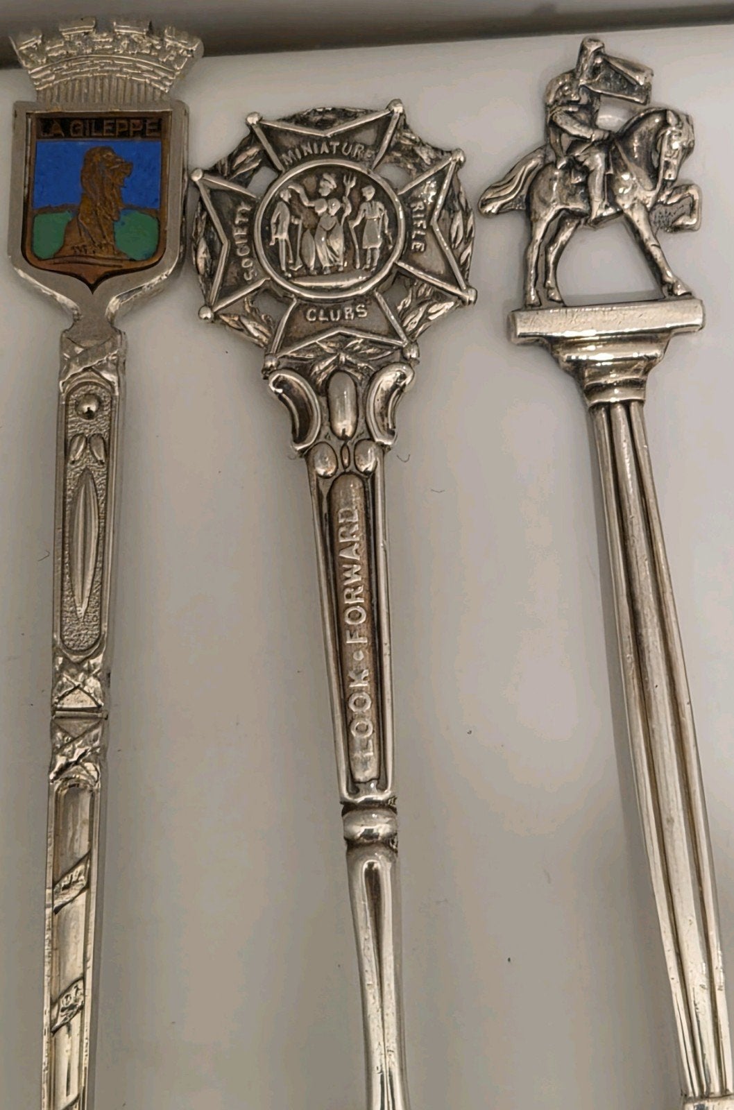 Set van 3 Antieke Zilveren Lepels - Diverse Motieven, Antiek en Kunst, Ophalen of Verzenden, Zilver