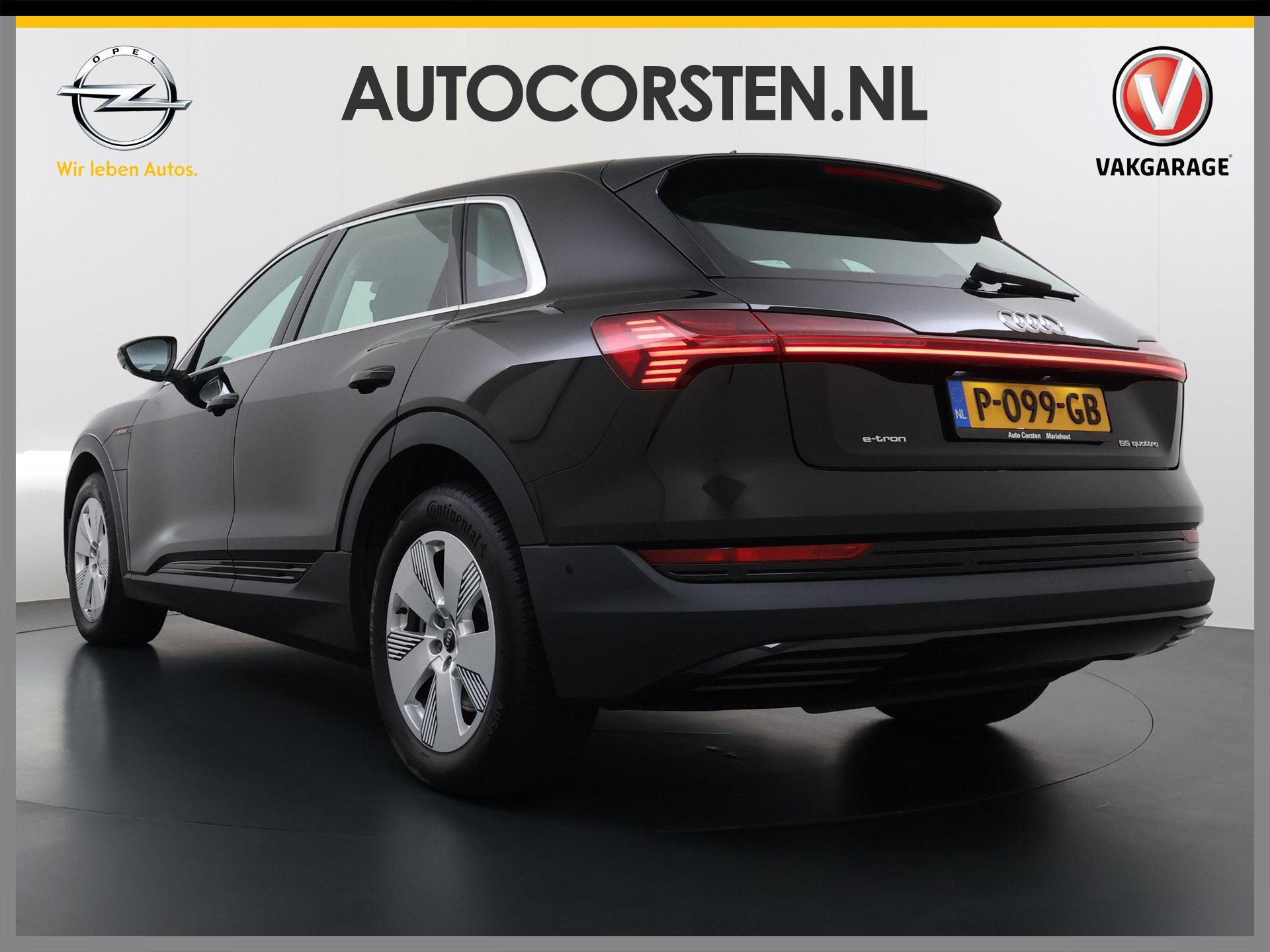 Audi e-tron 55 Quattro 408pk 95kWh SOH 92% Luchtvering LED N, Auto's, Automaat, 131 €/maand, Stof, Zwart