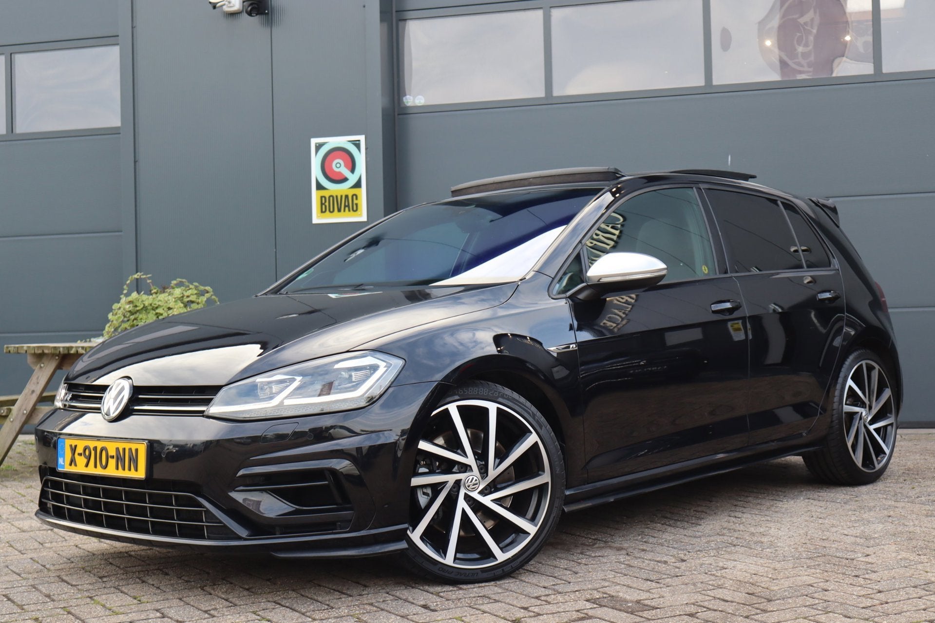 Volkswagen Golf 2.0 TSI 4Motion R-Panoramadak-Golf 7,5, Automaat, Dealer onderhouden, Euro 6, 4 cilinders