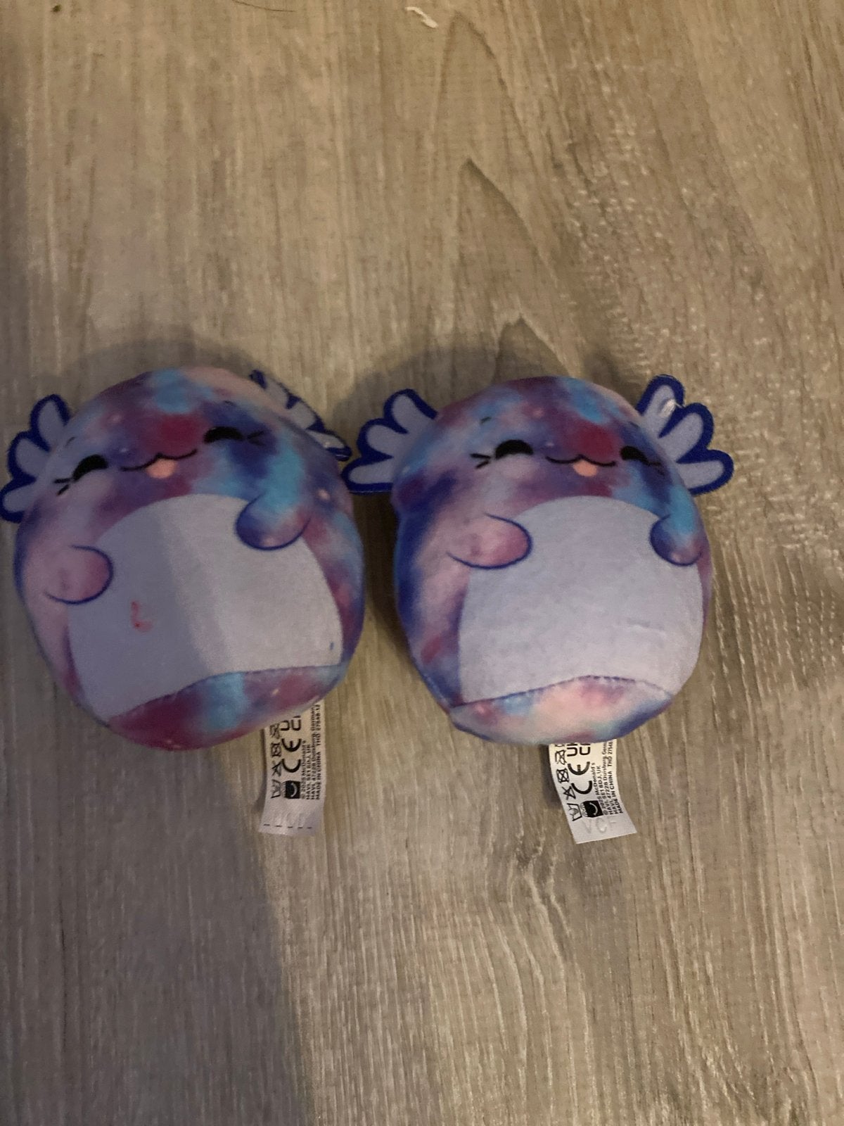 2x Squishmallow Axolotl knuffels - Zo goed als nieuw, Overige karakters, Overige typen, Ophalen of Verzenden, Zo goed als nieuw
