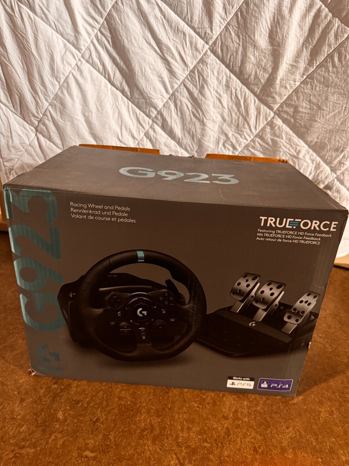 Logitech G923 Race Stuur - Zo goed als nieuw, Spelcomputers en Games, 1 speler, Racen en Vliegen, Ophalen of Verzenden, Zo goed als nieuw