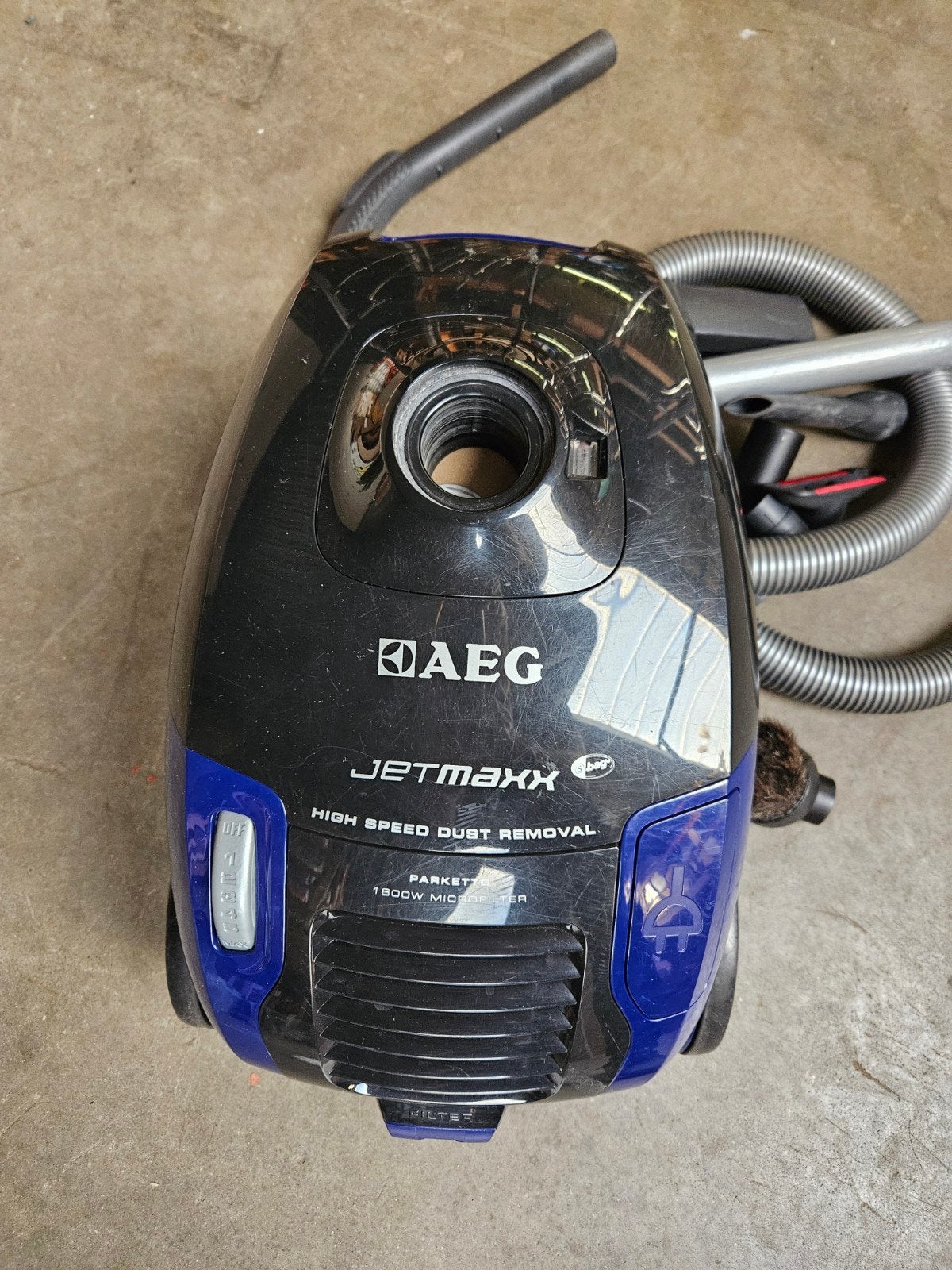 AEG JetMaxx Stofzuiger - Krachtige Reiniging, Stofzak, Gebruikt, Ophalen of Verzenden, 1600 tot 2000 watt
