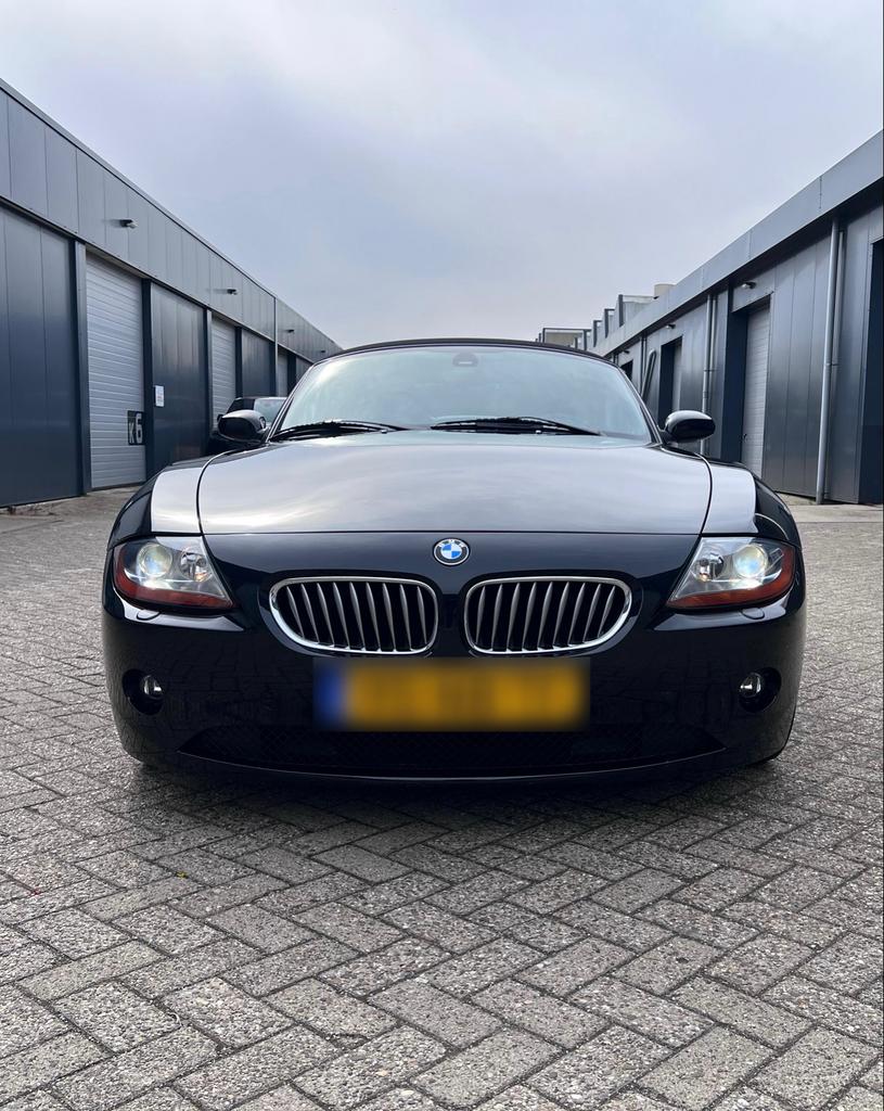 BMW Z4 3.0 I Roadster sportsedition 2003 49700 km, Auto's, BMW, Automaat, Achterwielaandrijving, Cabriolet, Zwart
