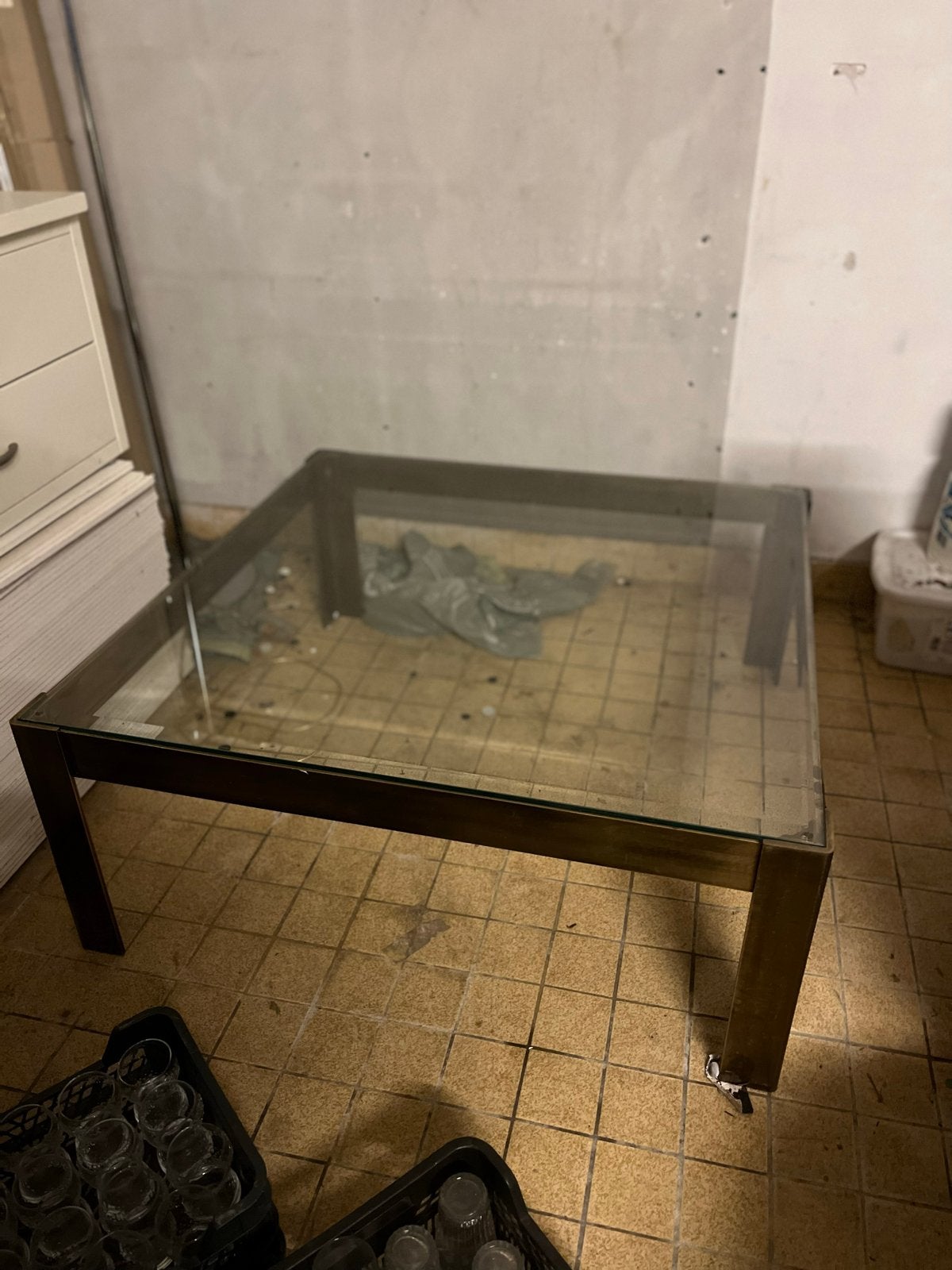Glazen salontafel met brons / goud metalen frame, Ophalen, Gebruikt, 100 tot 150 cm, 50 tot 100 cm