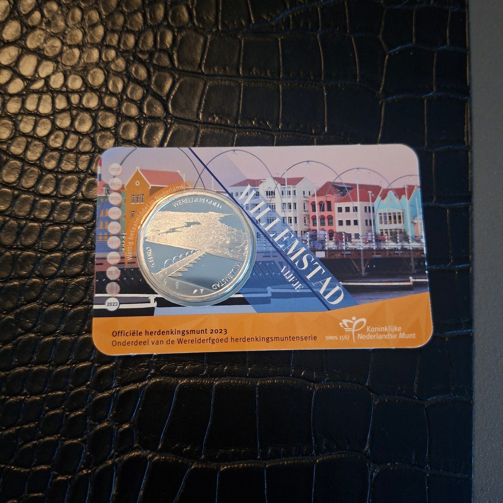 Officiële Herdenkingsmunt 2023 Willemstad Curaçao, Ophalen of Verzenden, Koningin Beatrix, Overige waardes, Losse munt
