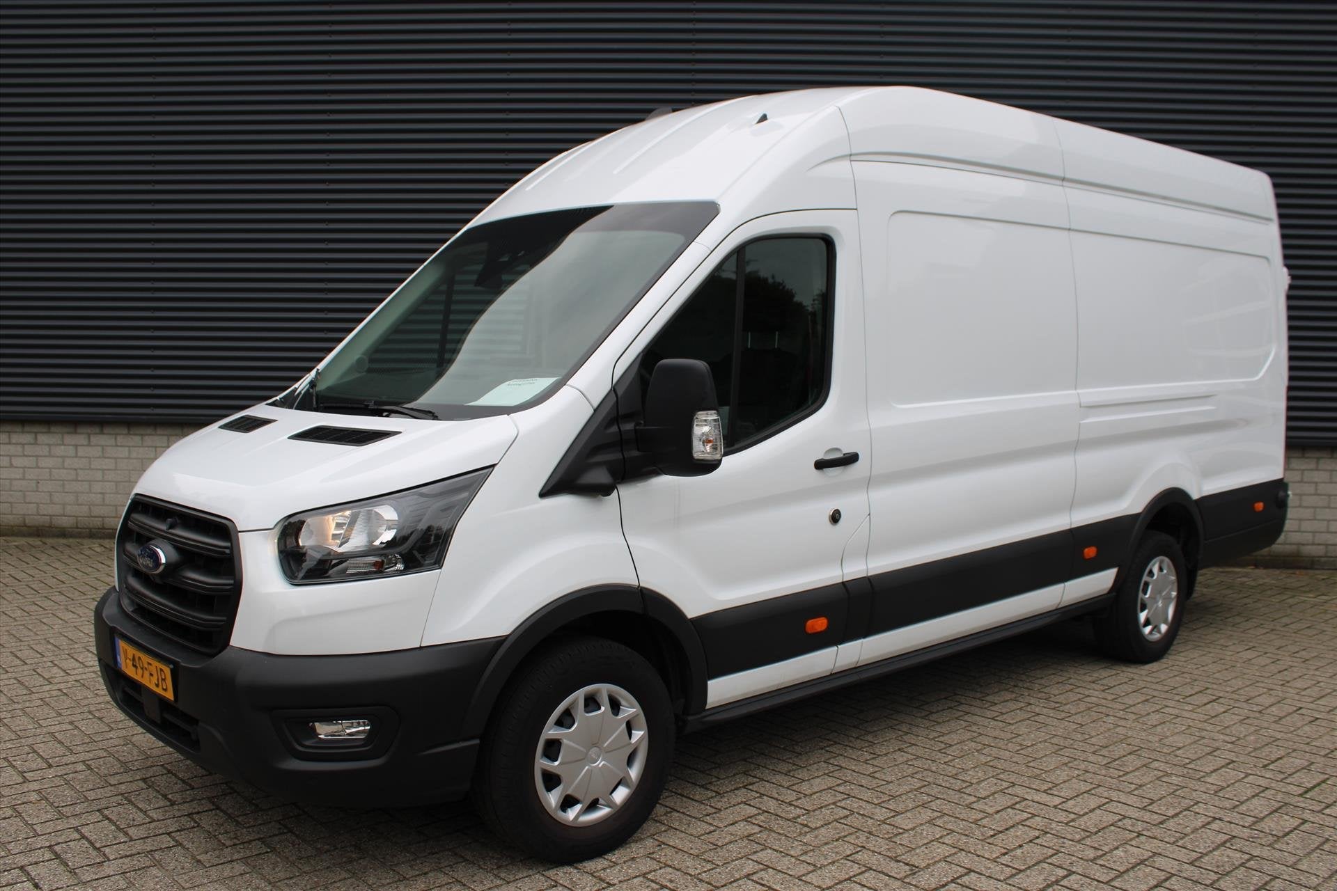 Ford Transit I GB 350 L4H3 TDCi 105pk RWD Trend I Camera ach, Auto's, Bestelauto's, 4 cilinders, 2800 kg, Wit, Bedrijf