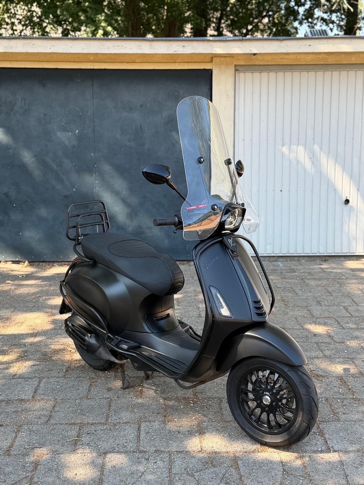 Vespa Sprint Notte (Mat Zwart), Fietsen en Brommers, Scooters | Vespa, Ophalen, Overige modellen, Maximaal 45 km/u, Zo goed als nieuw