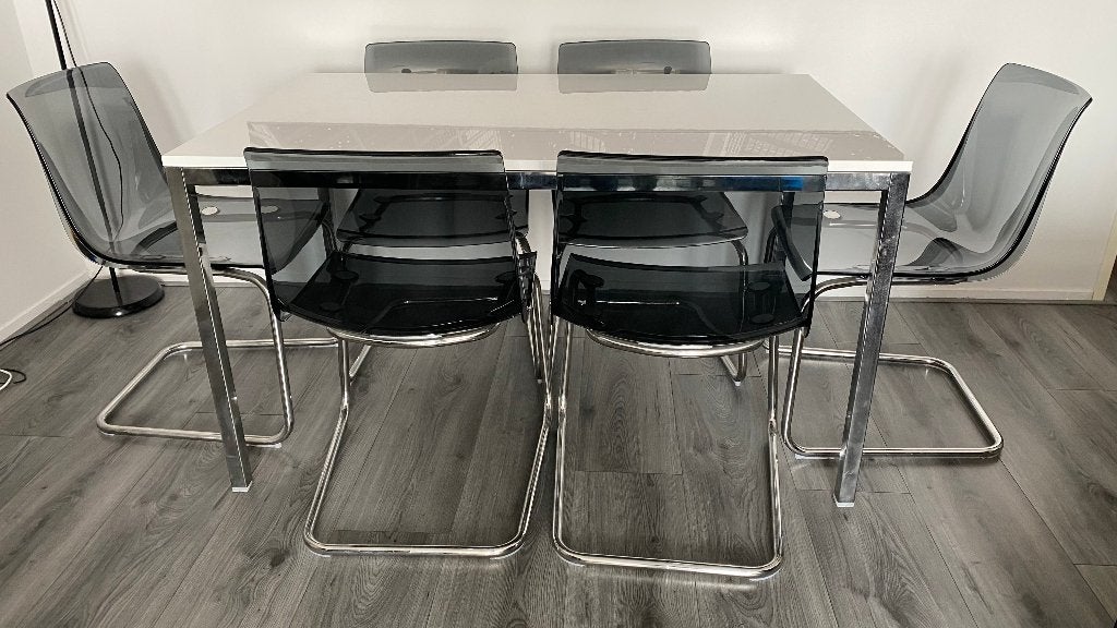 IKEA TORSBY eettafel – uitstekende staat, Ophalen, 50 tot 100 cm, Zo goed als nieuw, Vijf personen of meer